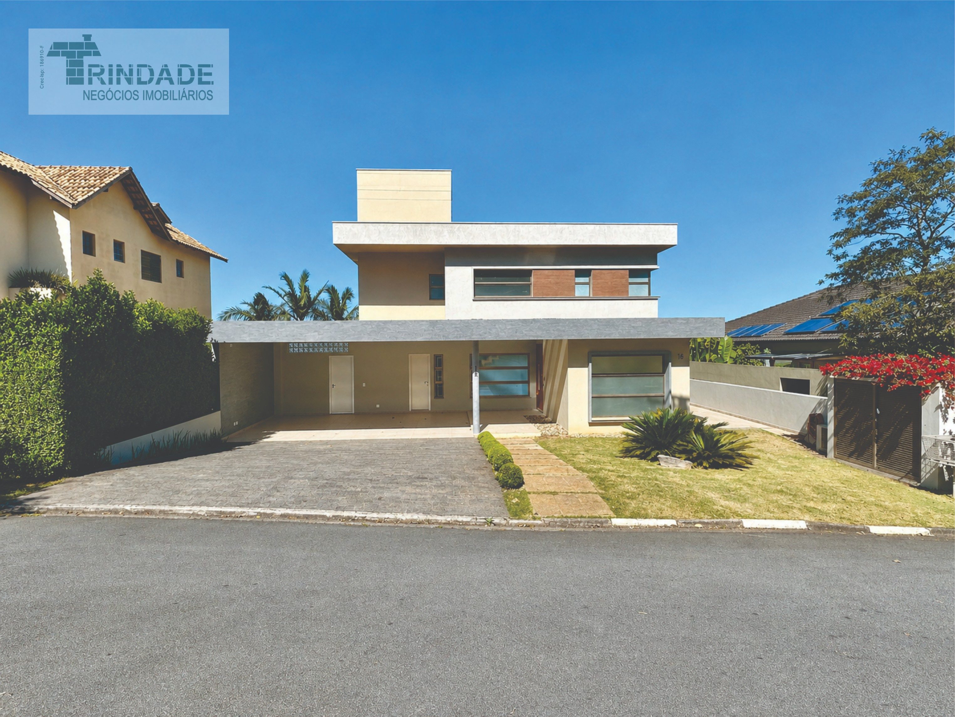 Casa impecável com 3 suítes, área gourmet, escritório e linda vista na Granja Viana, foto 1 de 56