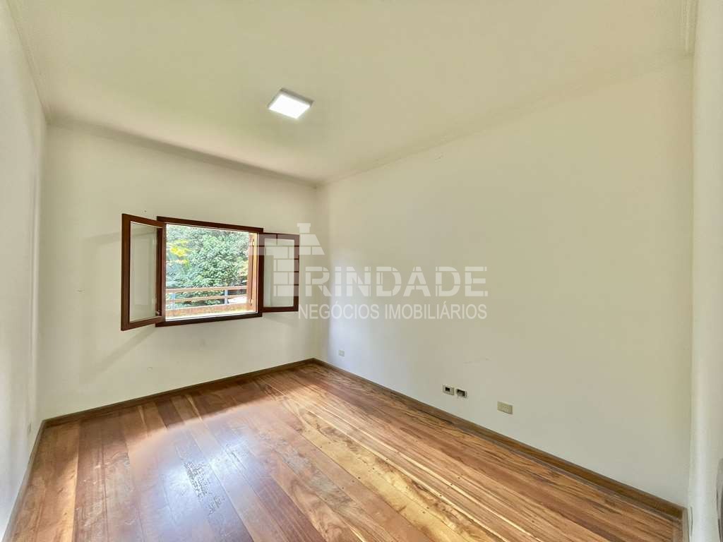 Casa com 5 dormitórios / sendo 2 suítes na Granja Viana, foto 24 de 45