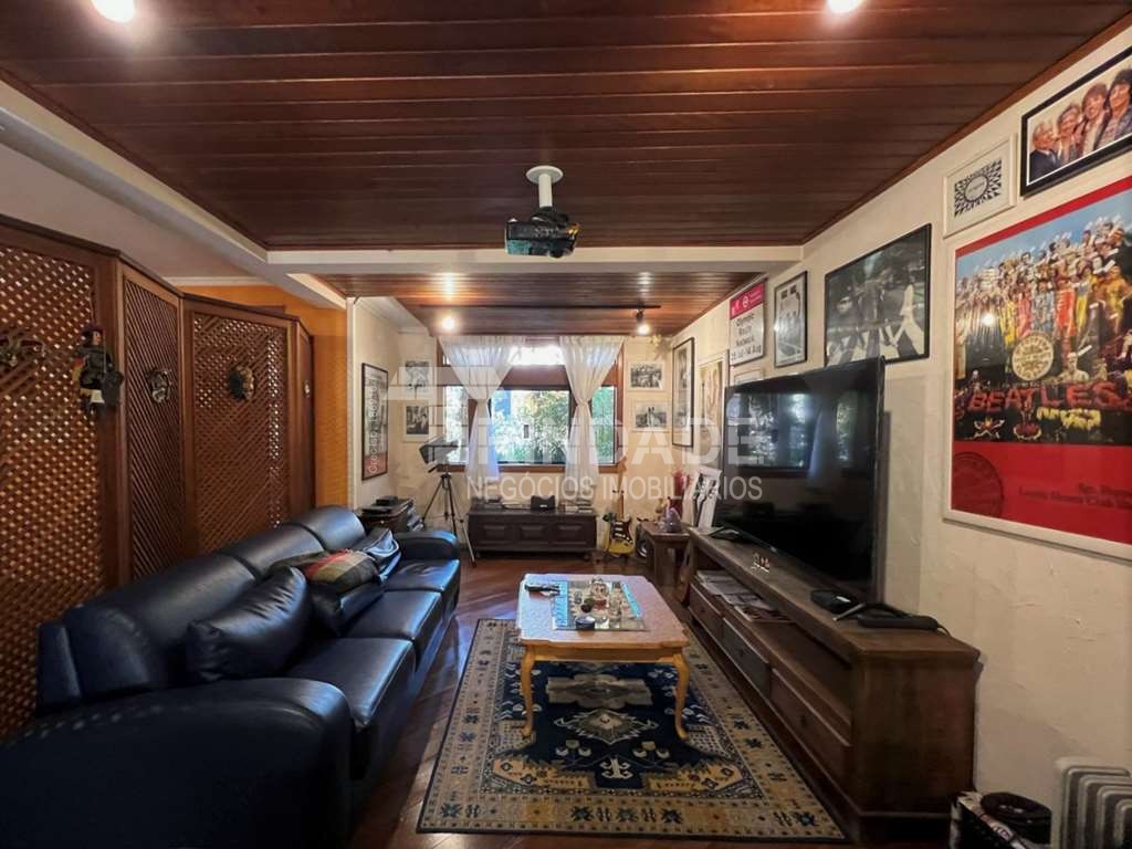 Casa com 4 dormitórios na Granja Viana, foto 11 de 38