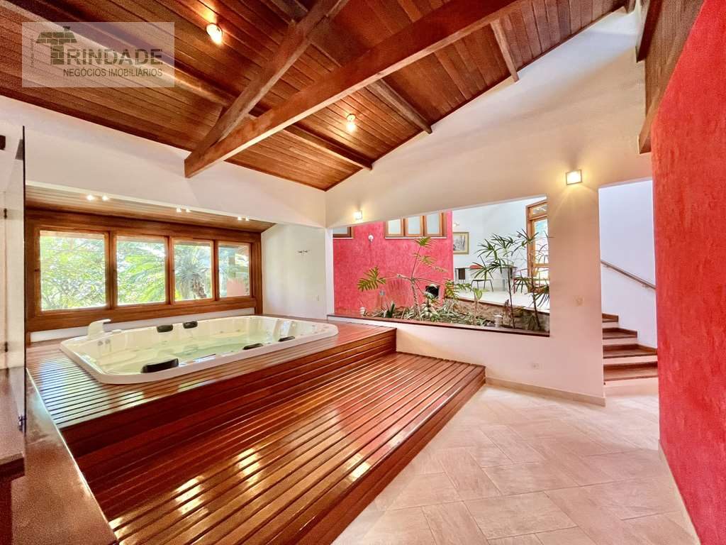 Casa impecável com 5 dormitórios / 3 suítes na Granja Viana, foto 21 de 53