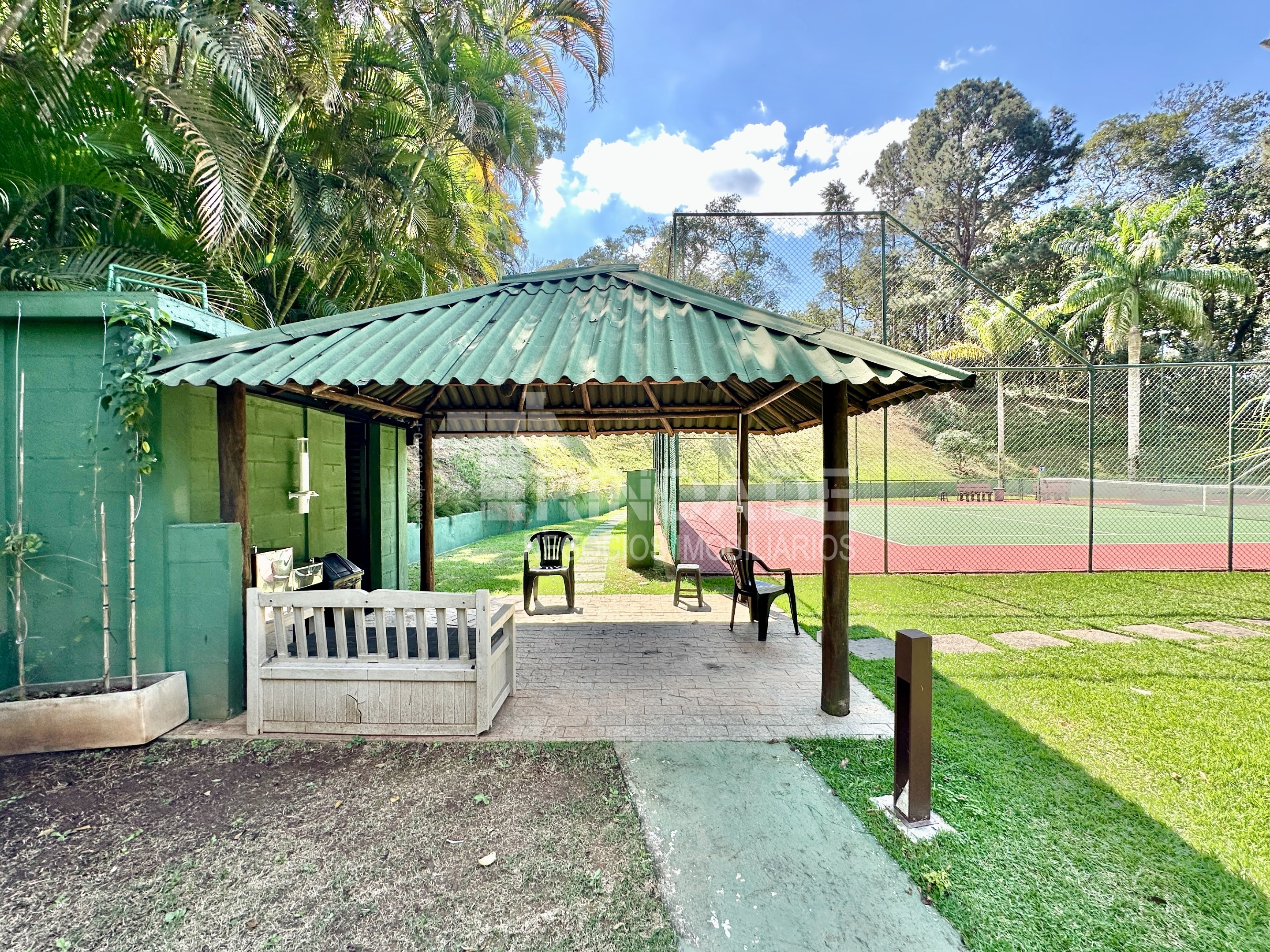 Casa Impecável, zero bala com 3 suítes na Granja Viana, foto 48 de 49
