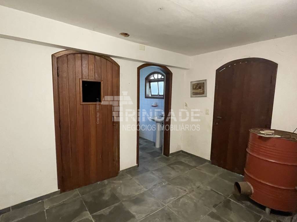 Linda Casa com 4 dormitórios / 2 suíte na Granja Viana, foto 53 de 55