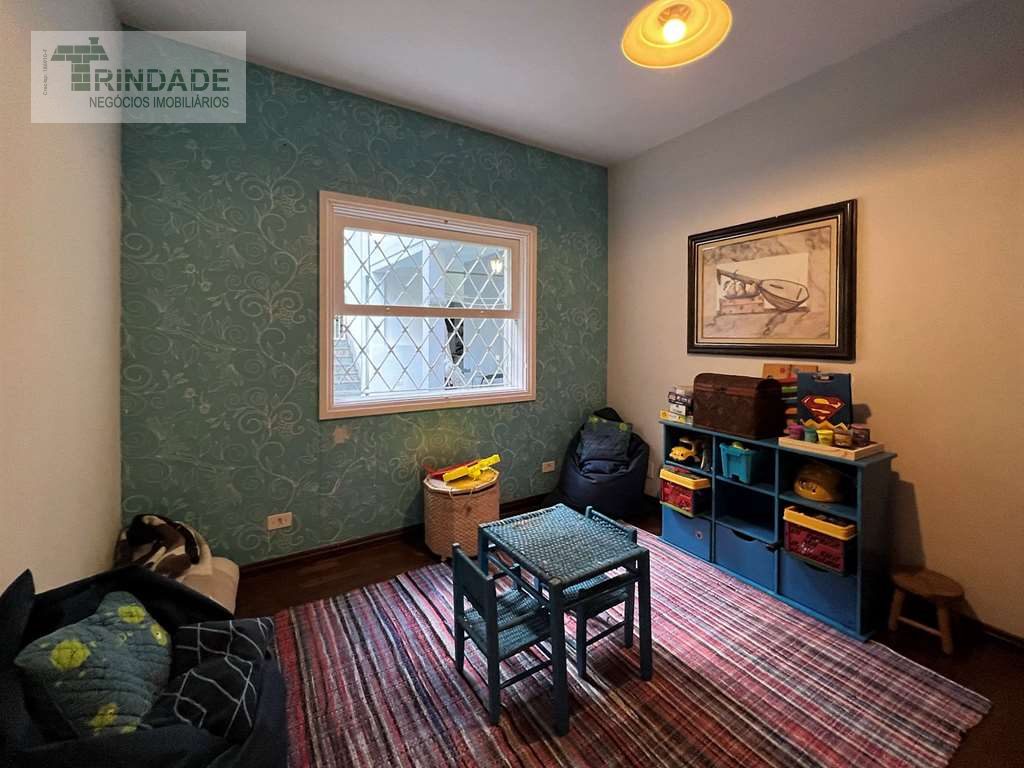2 casas independentes, porém interligadas! Total de 5 dormitórios / 3 suítes na Granja Viana, foto 42 de 47