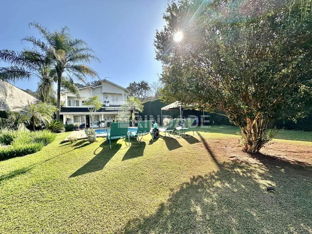 Casa impecável com 4 suítes no miolo da Granja Viana, foto 32 de 46