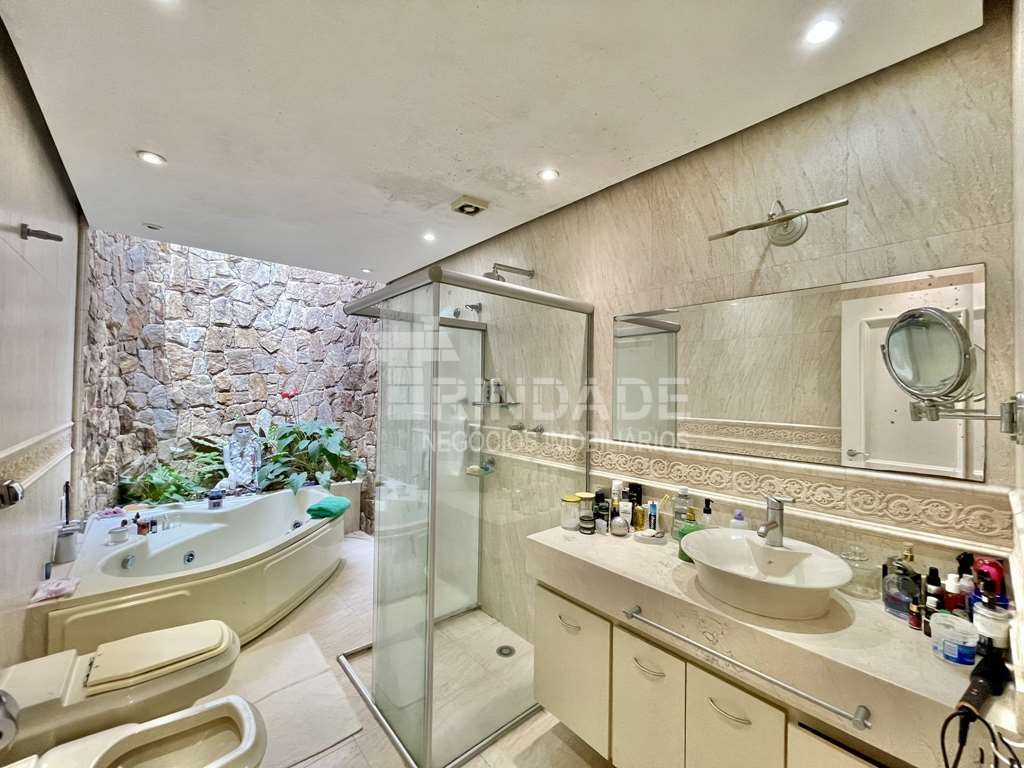 Casa impecável 90% térrea com 6 suítes na Granja Viana, foto 35 de 48