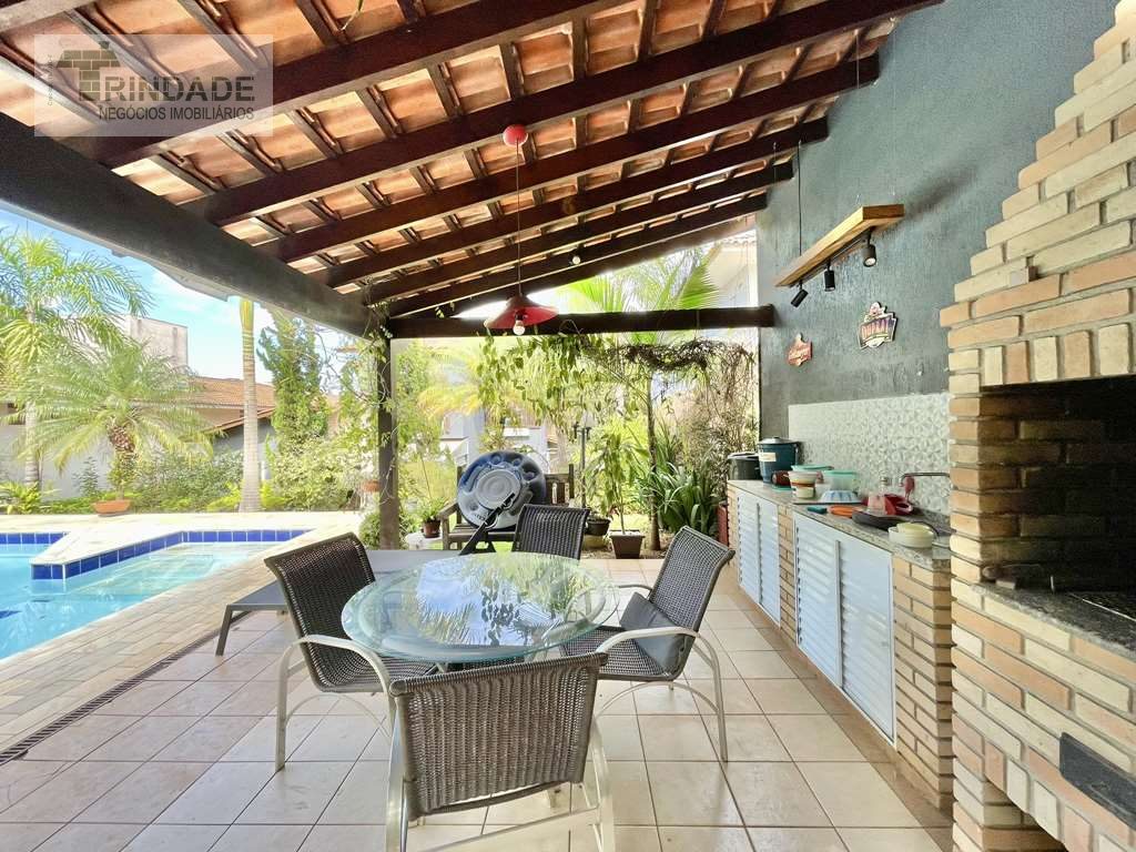 Casa com 4 dormitórios / 2 suíte na Granja Viana, foto 42 de 53