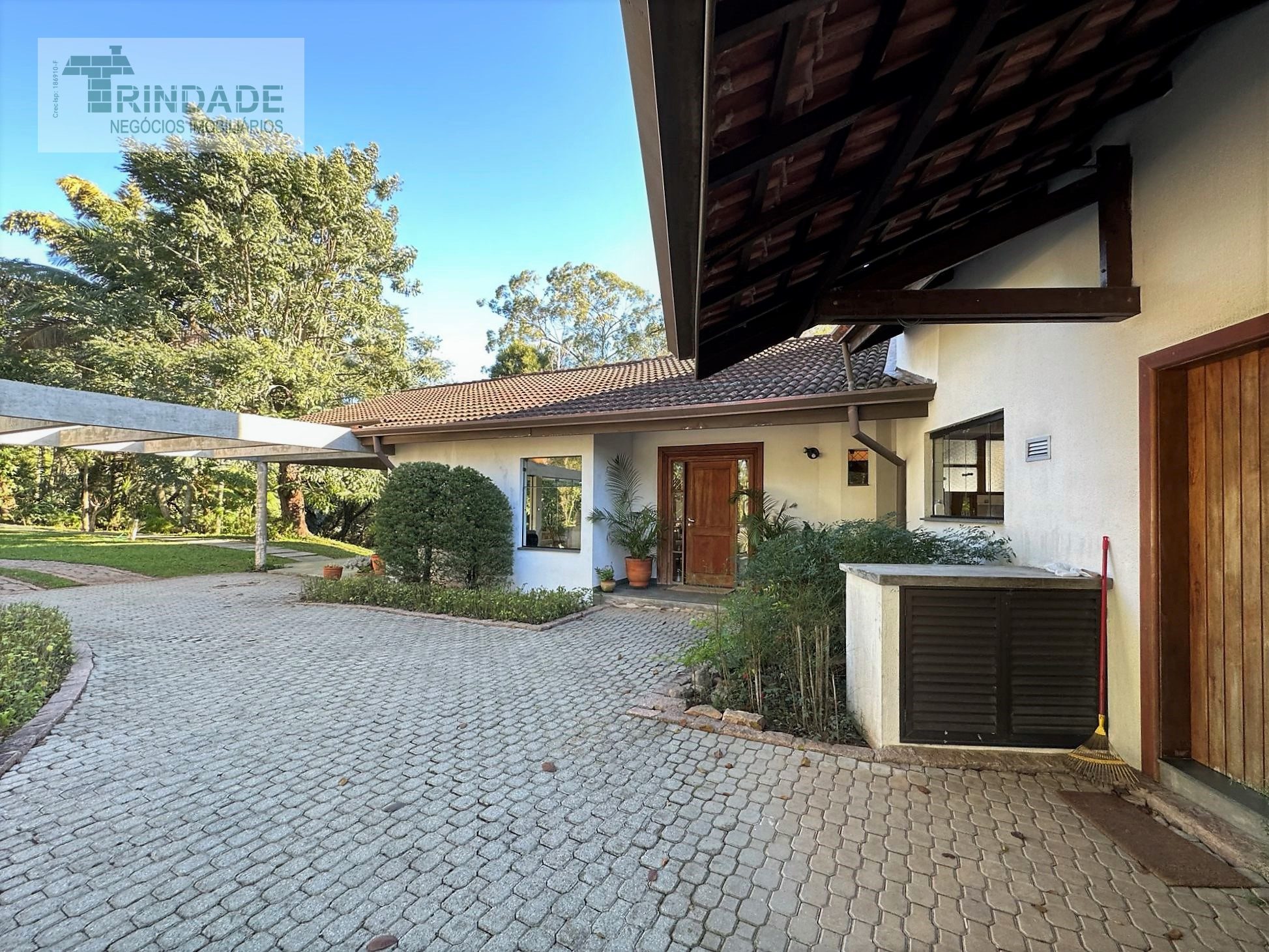 Casa em terreno de 10.490m² - Ideal para morar ou investir na Granja Viana, foto 10 de 48