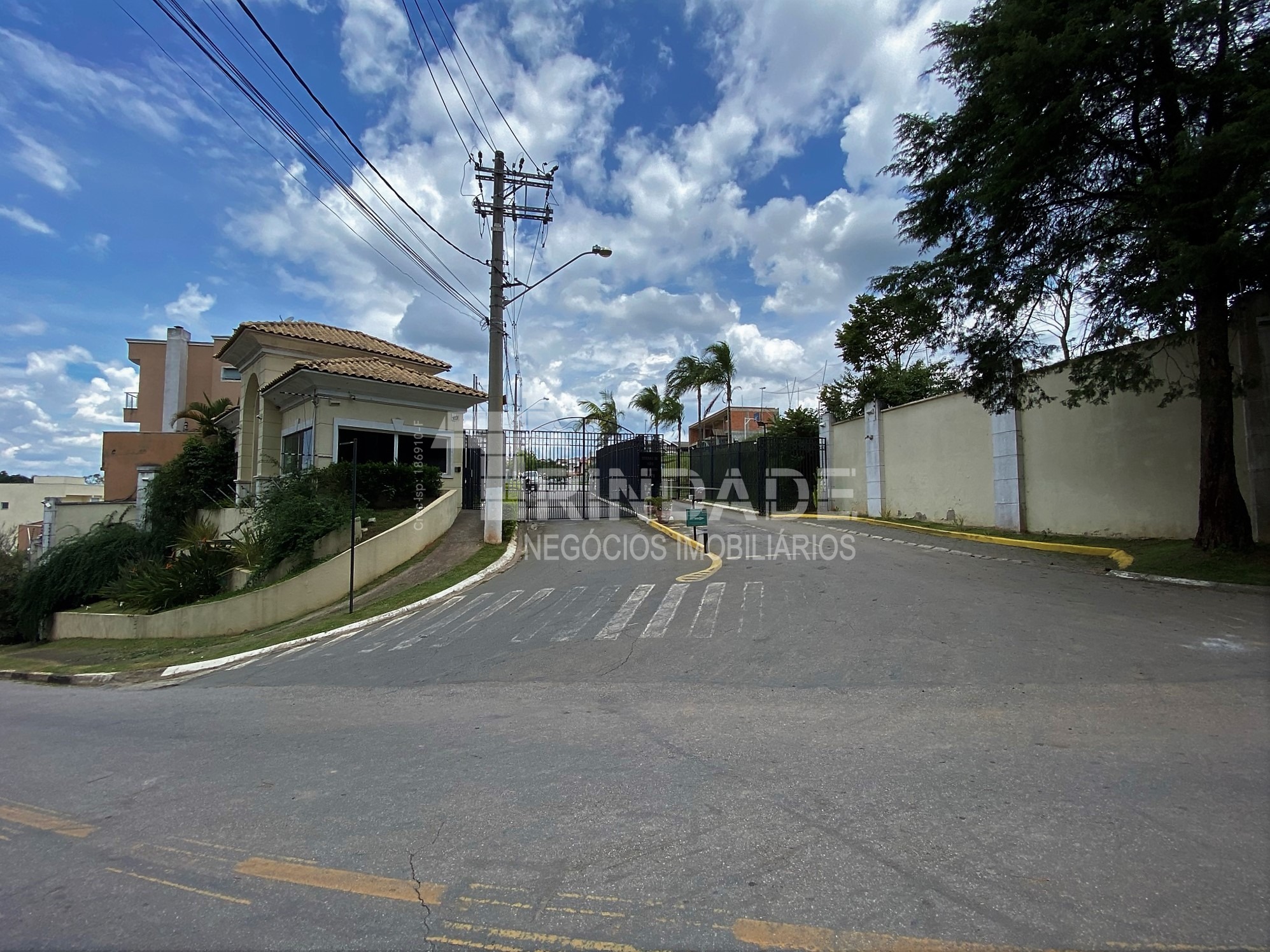 Casa Térrea com 2 dormitórios / 1 suíte na Granja Viana, foto 23 de 51