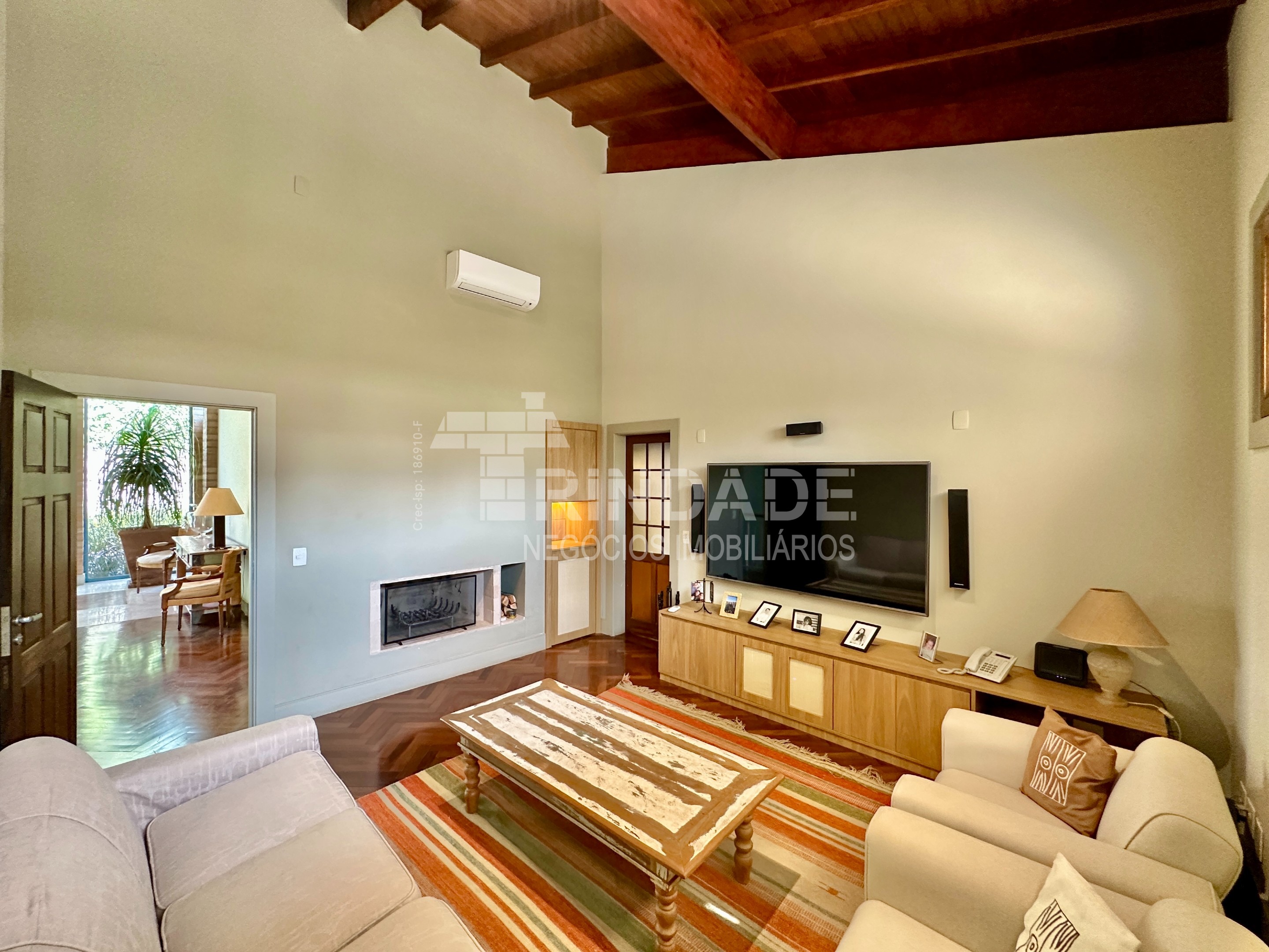 Casa linda de Arquiteto com 4 suítes na Granja Viana, foto 12 de 55