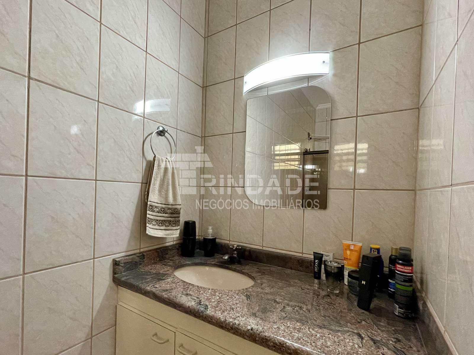 Casa térrea com 3 suítes na Granja Viana, foto 13 de 48