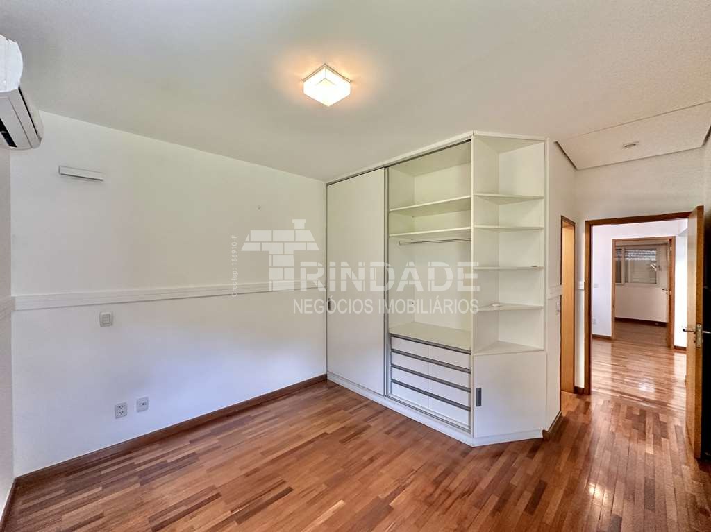 Casa moderna com 4 suítes na Granja Viana, foto 42 de 55