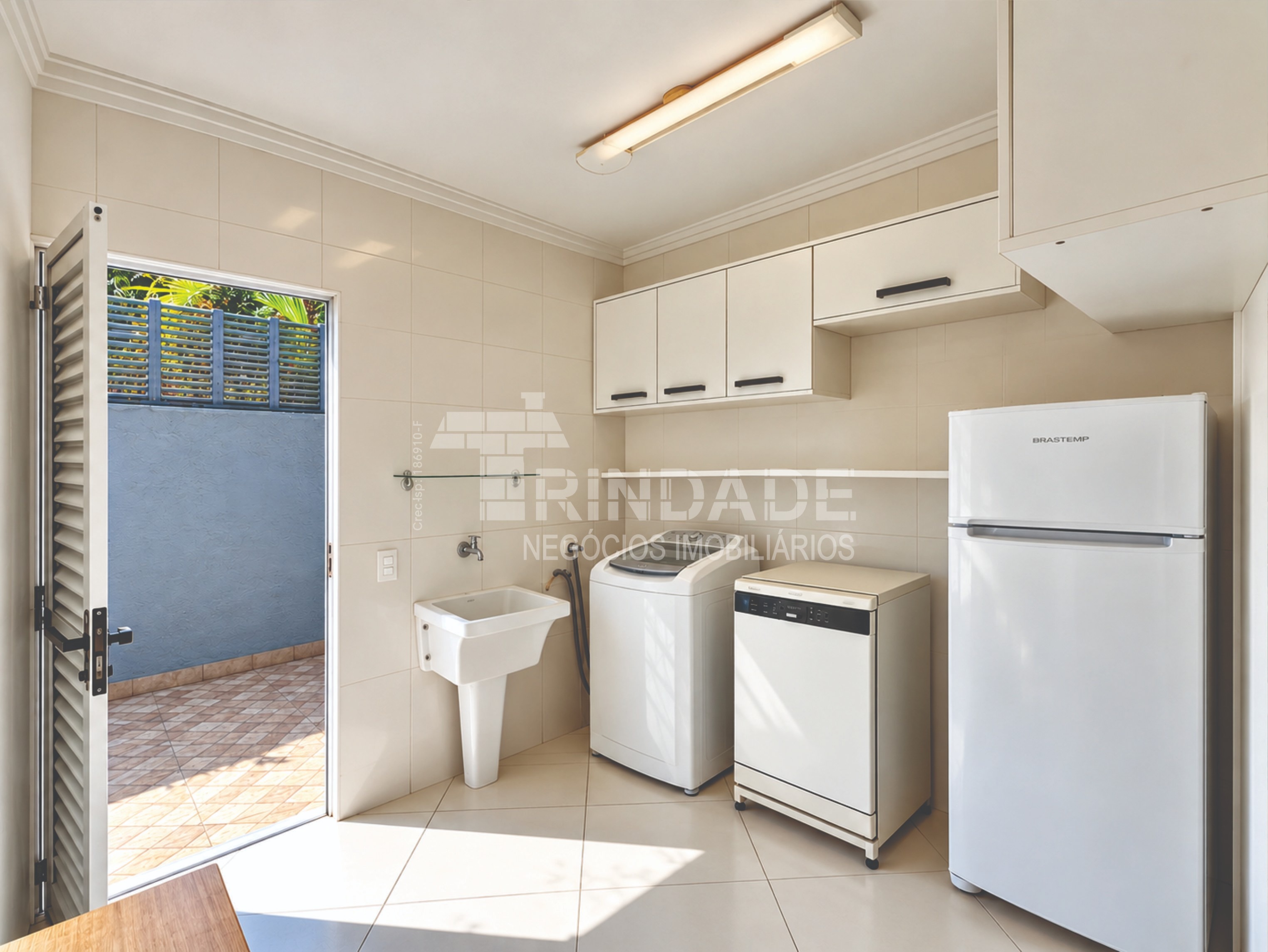 Casa térrea com 3 suítes na Granja Viana, foto 18 de 42