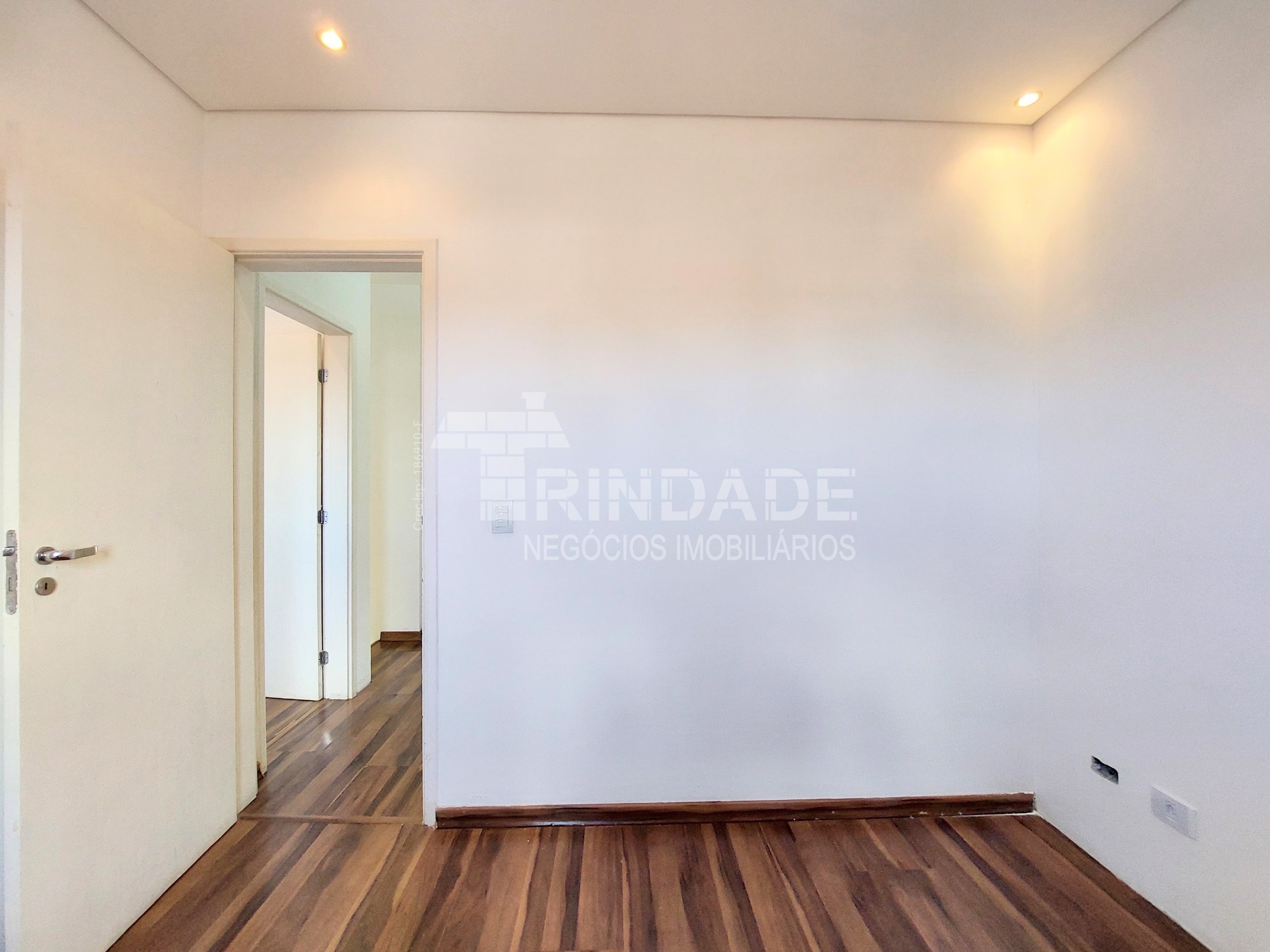 Linda Casa com 3 dormitórios / 1 suíte na Granja Viana, foto 26 de 48