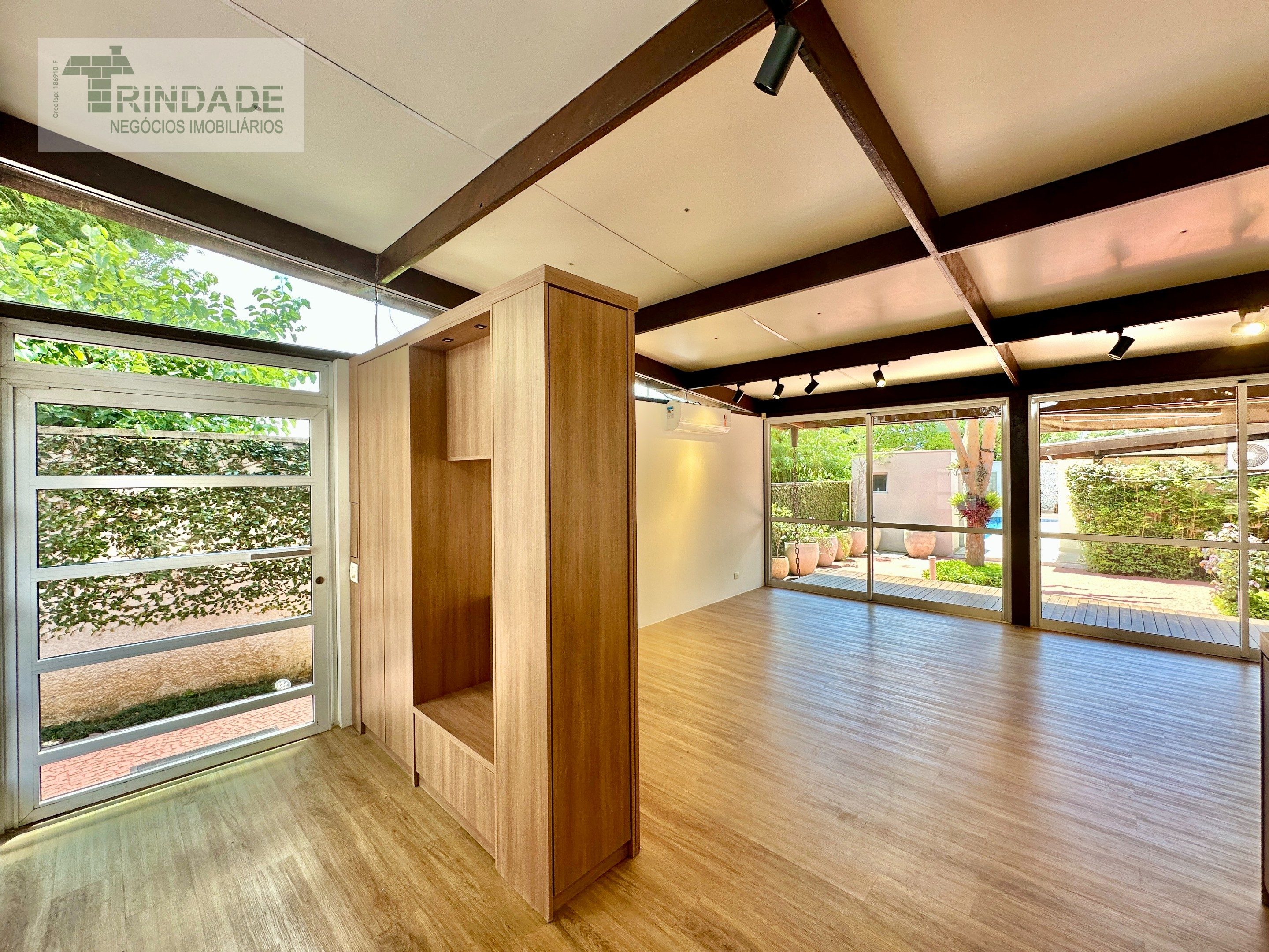 Casa térrea moderna com 3 suítes na Granja Viana, foto 17 de 56