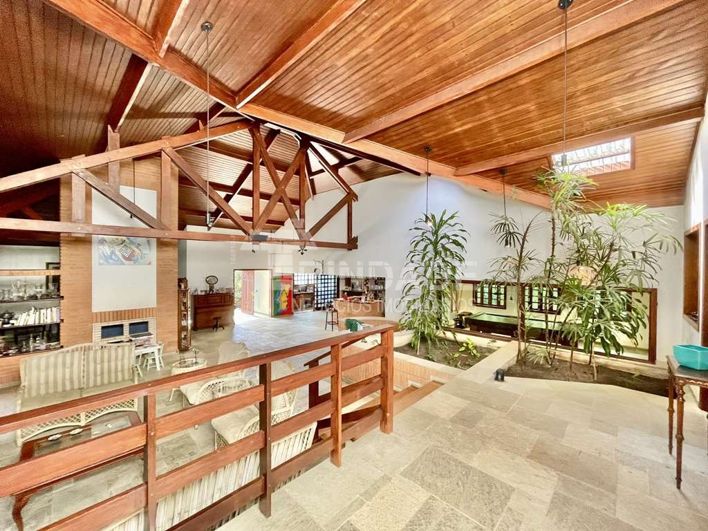 Linda casa com 5 suítes no miolo da Granja Viana, foto 24 de 53