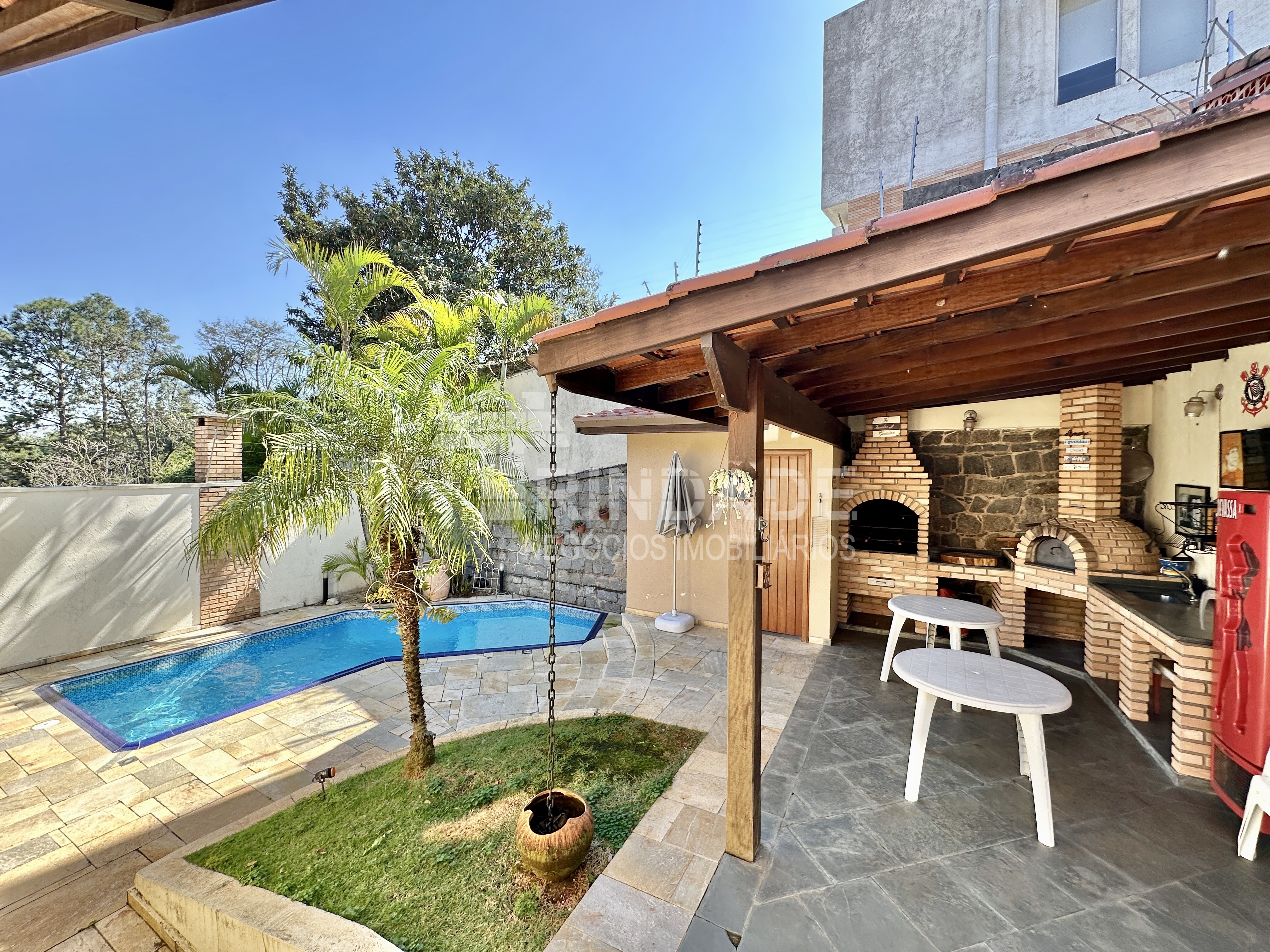 Casa com 3 dormitórios (sendo 1 suíte), lareira, piscina e gourmet, foto 21 de 46