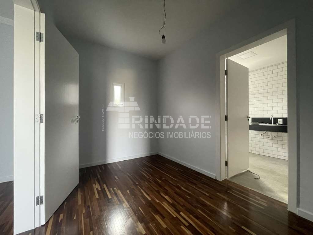 Casa zero km moderna com 4 suítes na Granja Viana, foto 31 de 47