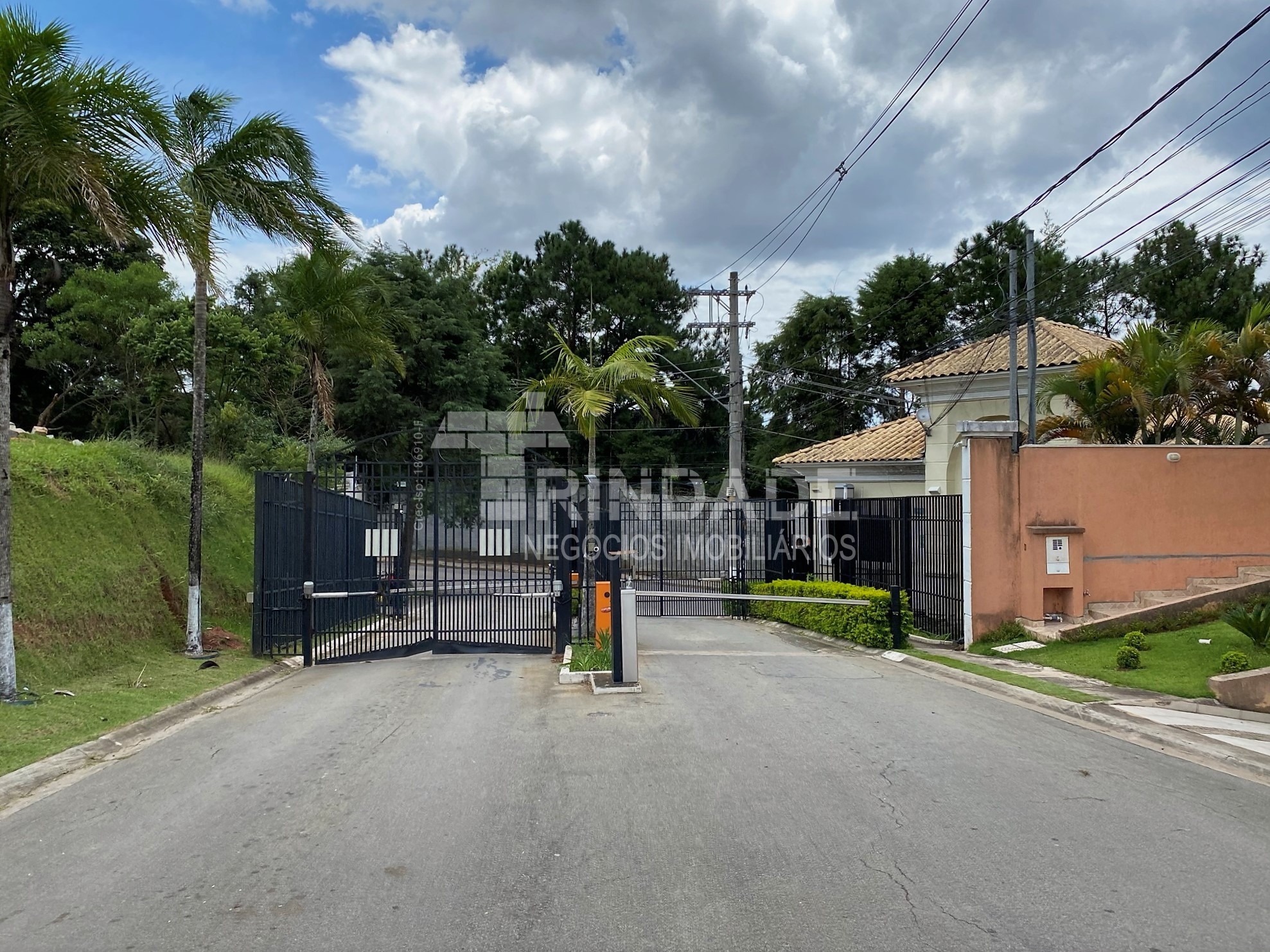 Casa Térrea com 2 dormitórios / 1 suíte na Granja Viana, foto 24 de 51