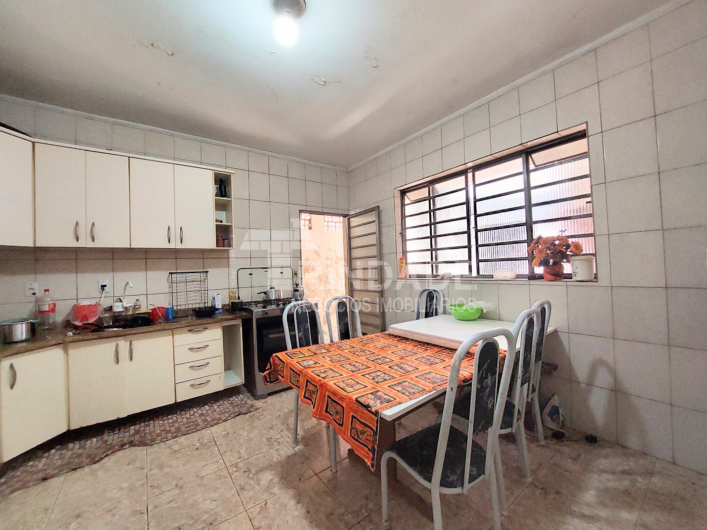 Casa com 3 dormitórios / 1 suíte no centro de Cotia, foto 20 de 31