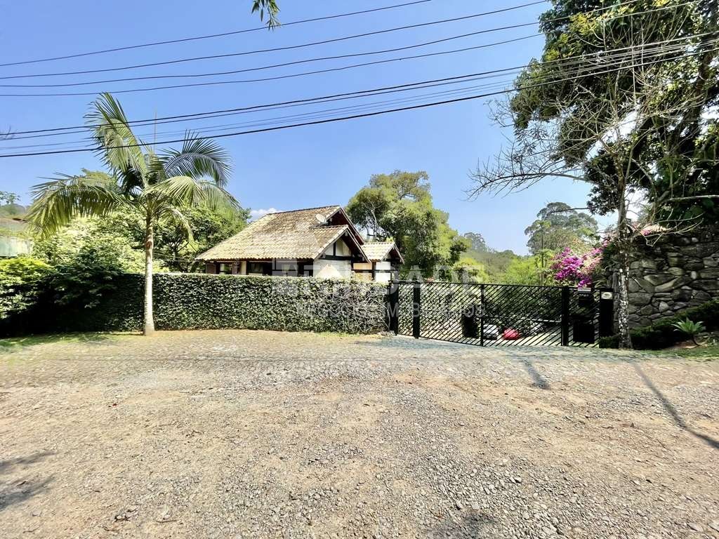Casa com 3 dormitórios (sendo 1 suíte) / 183,31m² na Granja Viana, foto 3 de 55