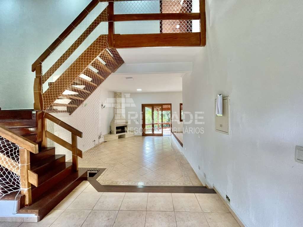 Casa com 5 dormitórios / sendo 2 suítes na Granja Viana, foto 12 de 45