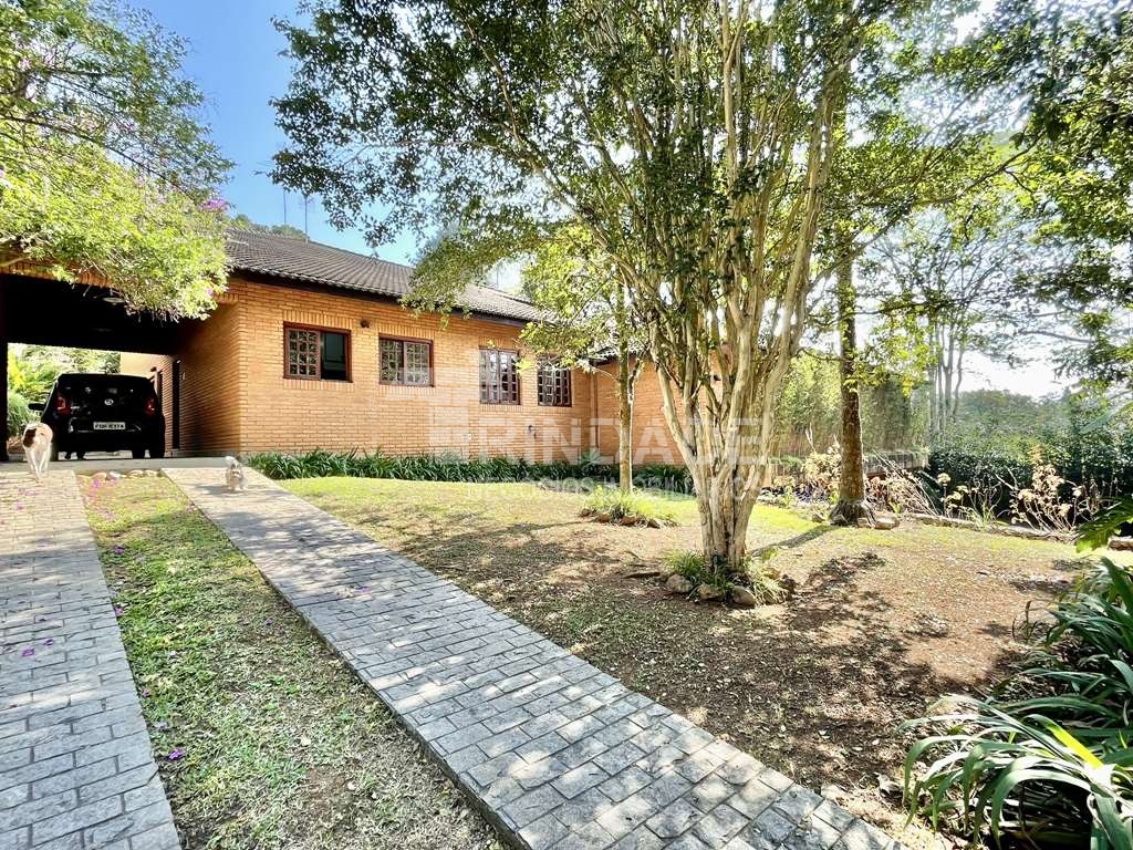 Linda casa com 5 suítes no miolo da Granja Viana, foto 12 de 53