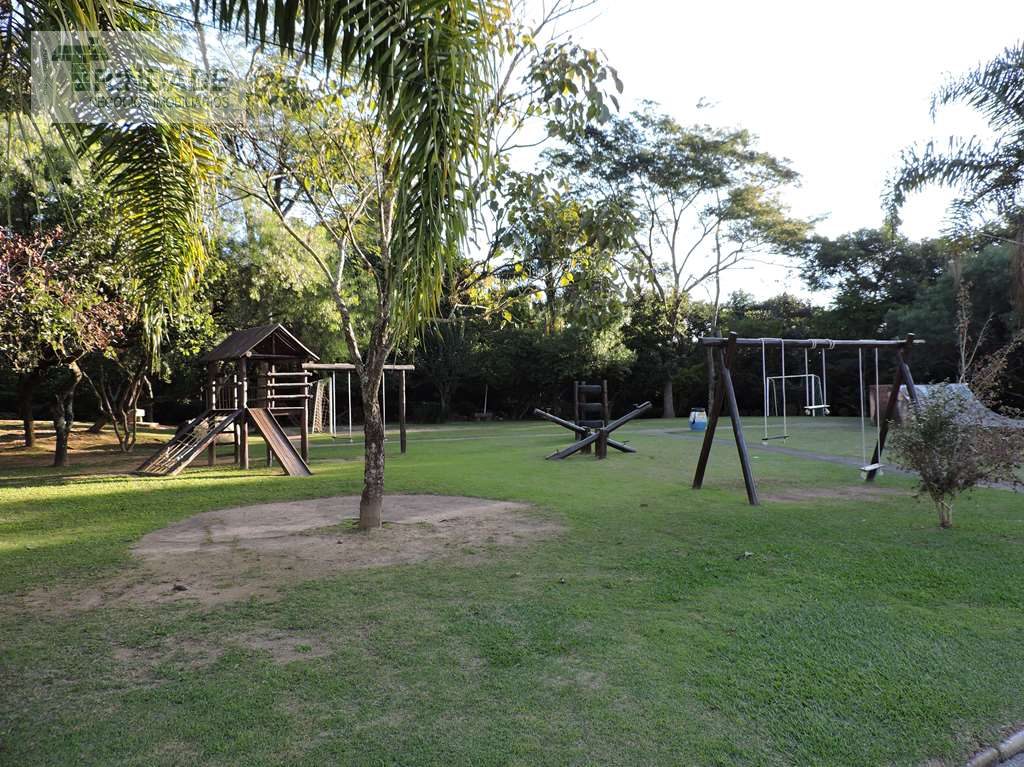Casa com 3 dormitórios / 1 suíte em 2 lotes na Granja Viana, foto 3 de 32