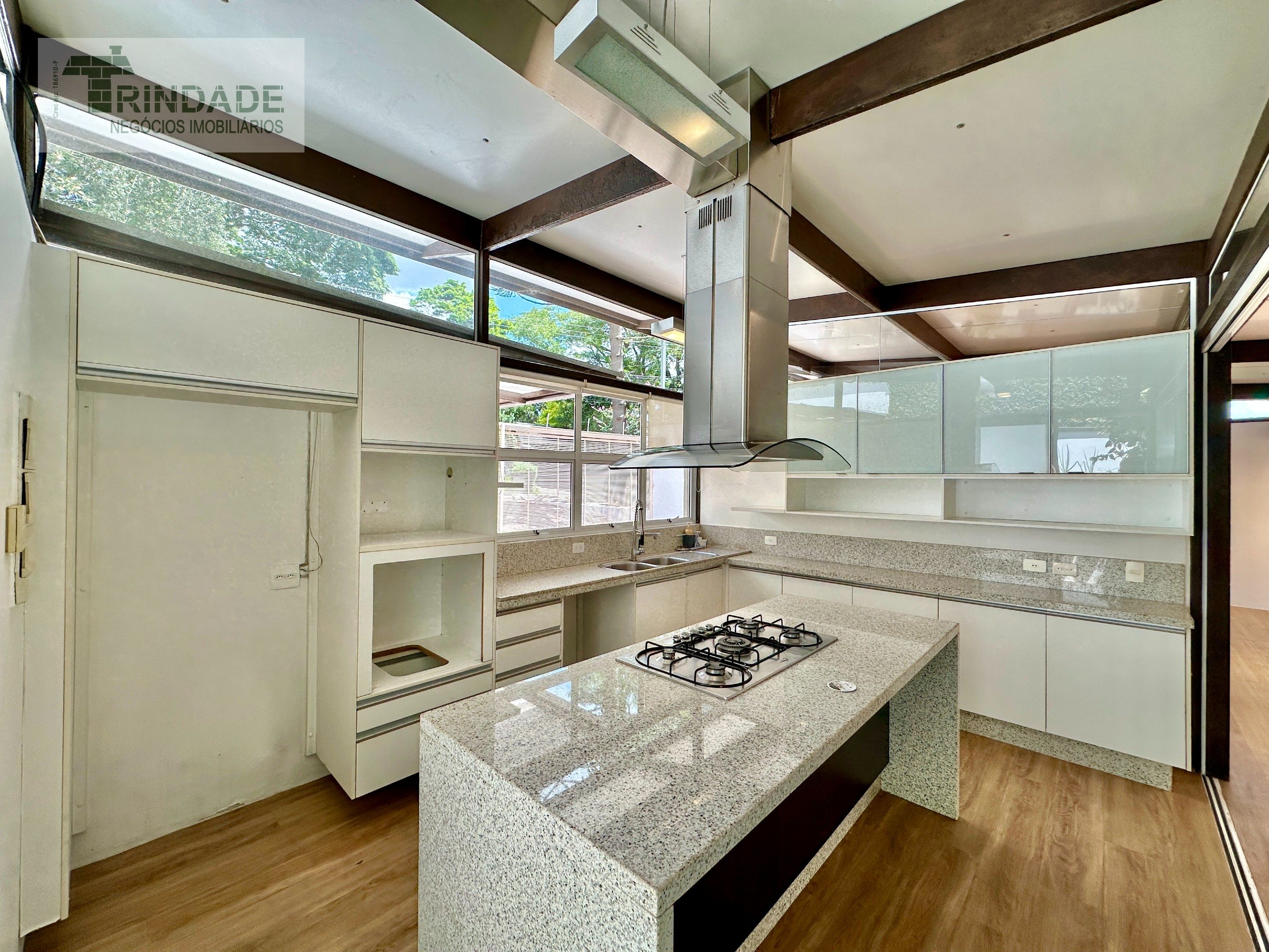 Casa térrea moderna com 3 suítes na Granja Viana, foto 20 de 56