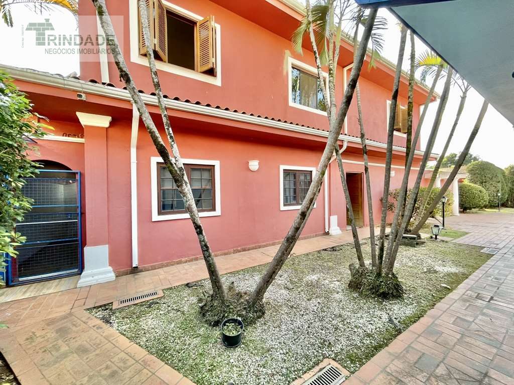 2 CASAS no mesmo lote, 6 dormitórios/5 suítes na Granja Viana, foto 44 de 59