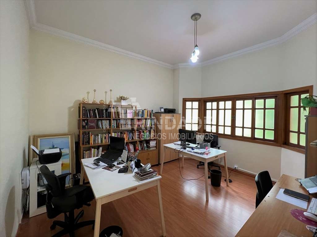 Casa impecável com 4 dormitórios / 3 suítes na Granja Viana, foto 22 de 48
