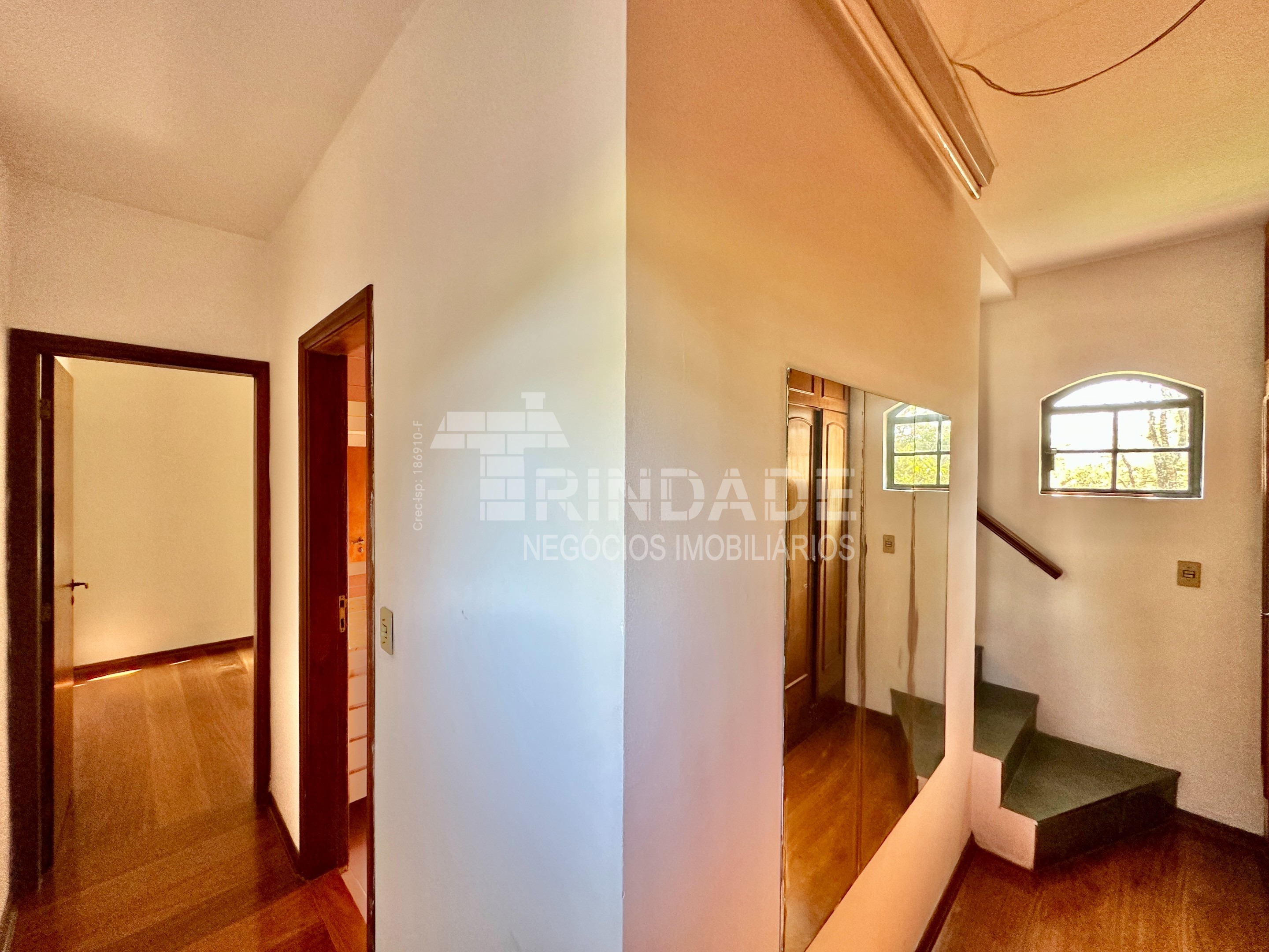 Casa com 4 dormitórios na Granja Viana / 322m², foto 25 de 52