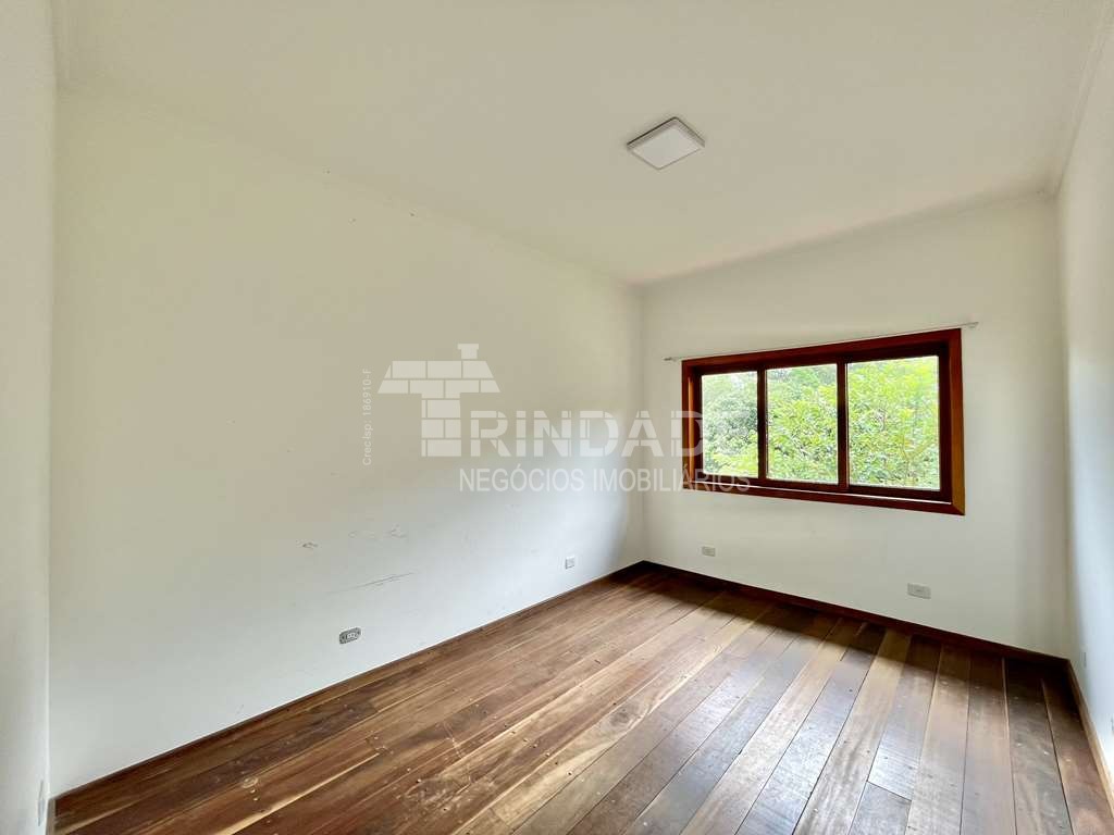 Casa com 5 dormitórios / sendo 2 suítes na Granja Viana, foto 28 de 45