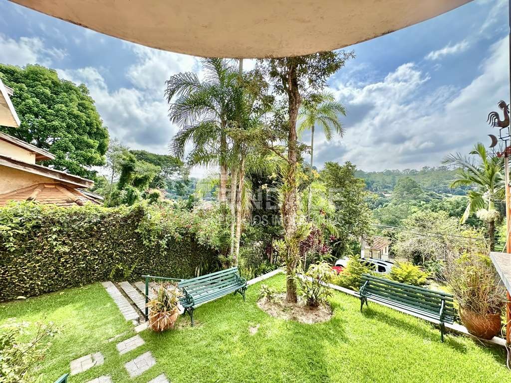 Casa com 4 dormitórios / sendo 1 suíte / Granja Viana / por 1.493.000,00, foto 2 de 60