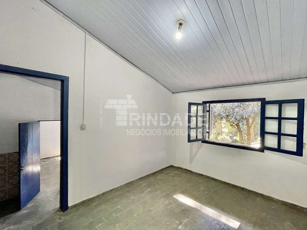 Casa com 3dormitórios/1suíte + hóspedes +caseiro / por 1.570.000,00, foto 47 de 49