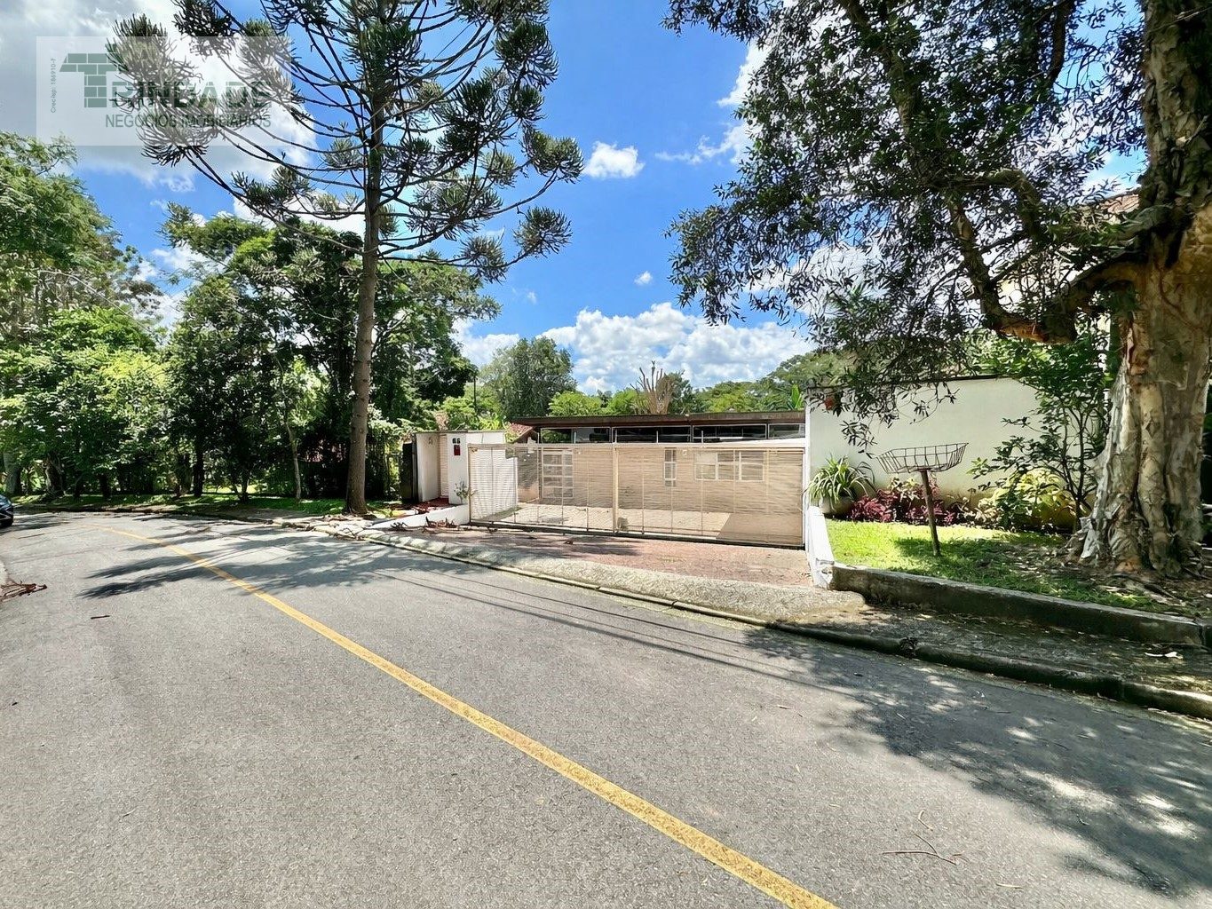Casa térrea moderna com 3 suítes na Granja Viana, foto 3 de 56