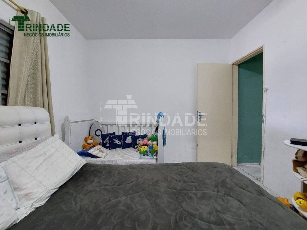 Casa com 7 dormitórios, 268 m², foto 36 de 44