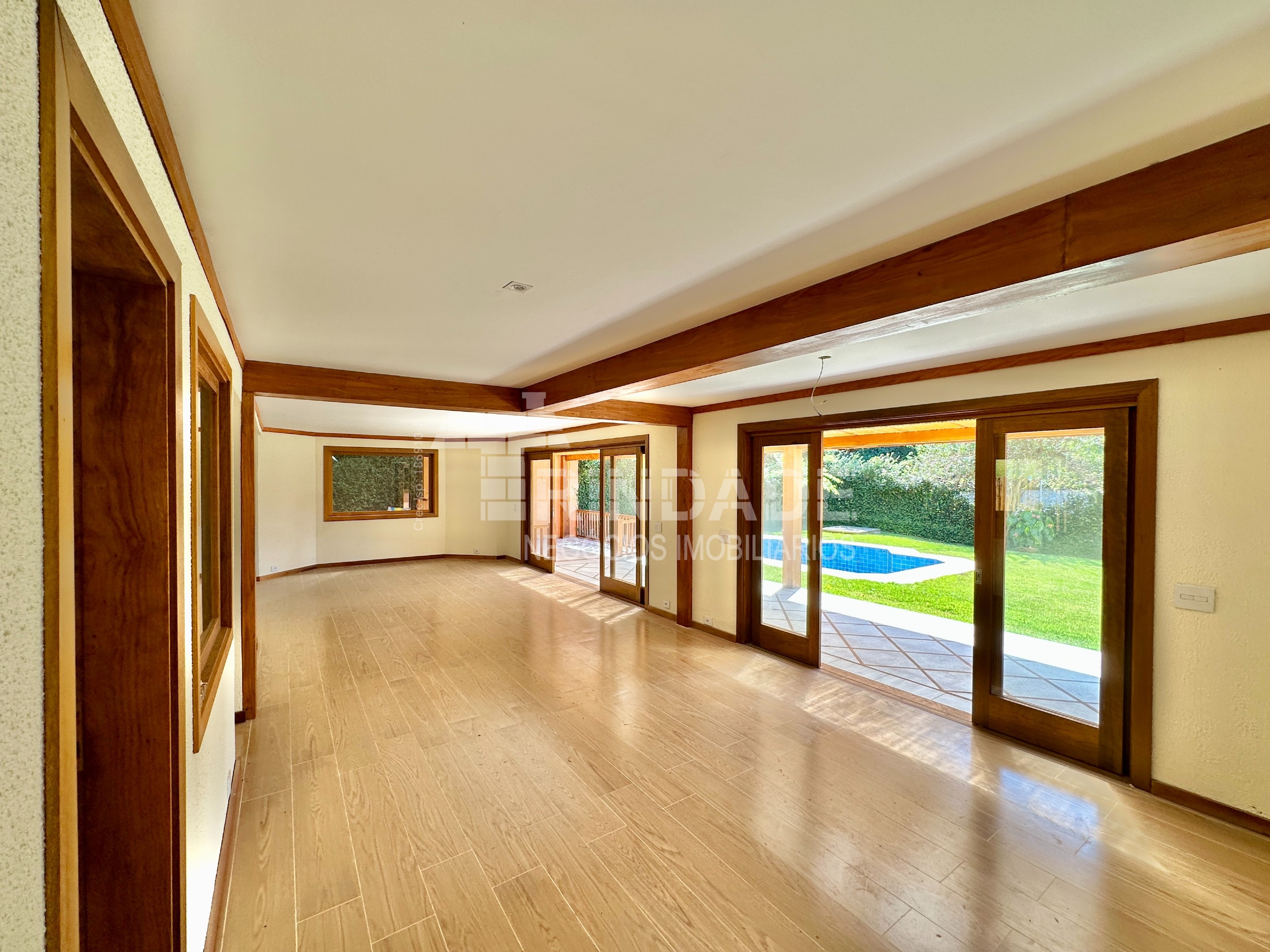 Casa Impecável, zero bala com 3 suítes na Granja Viana, foto 7 de 49