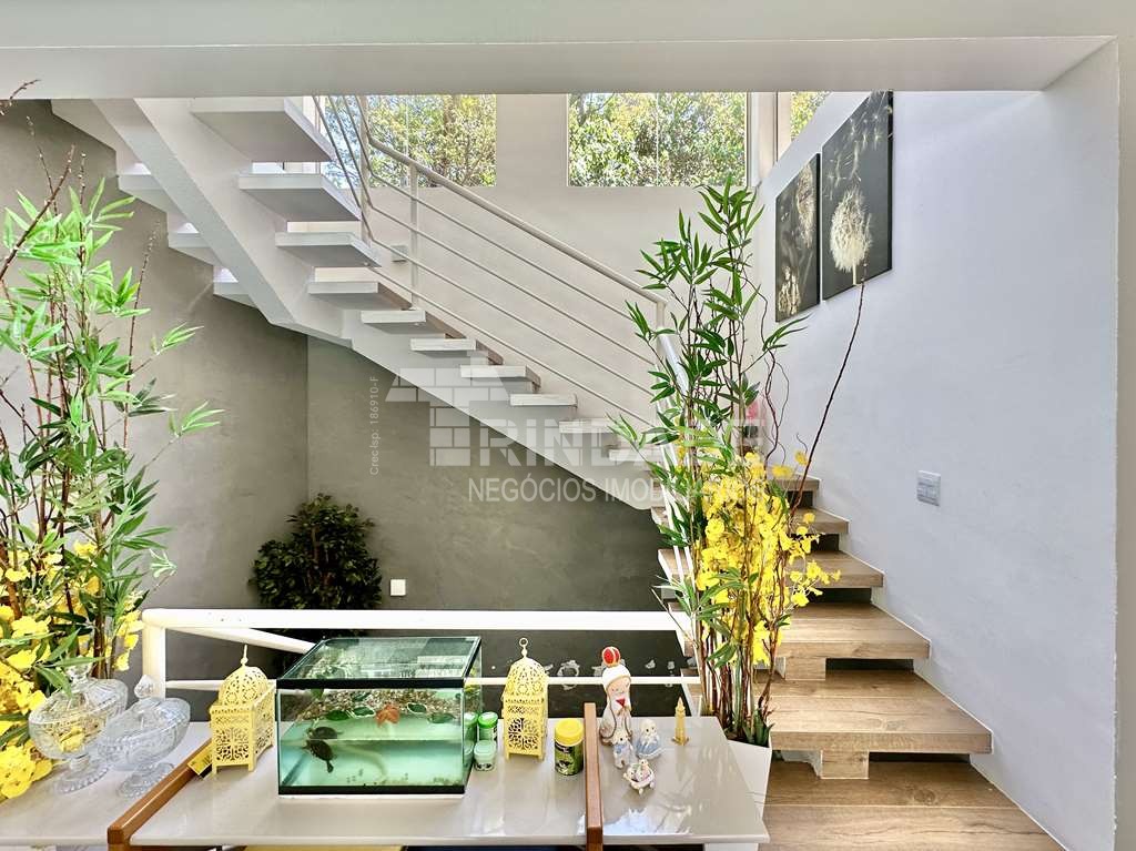 Casa impecável com 4 dormitórios / 3 suítes na Granja Viana, foto 40 de 53