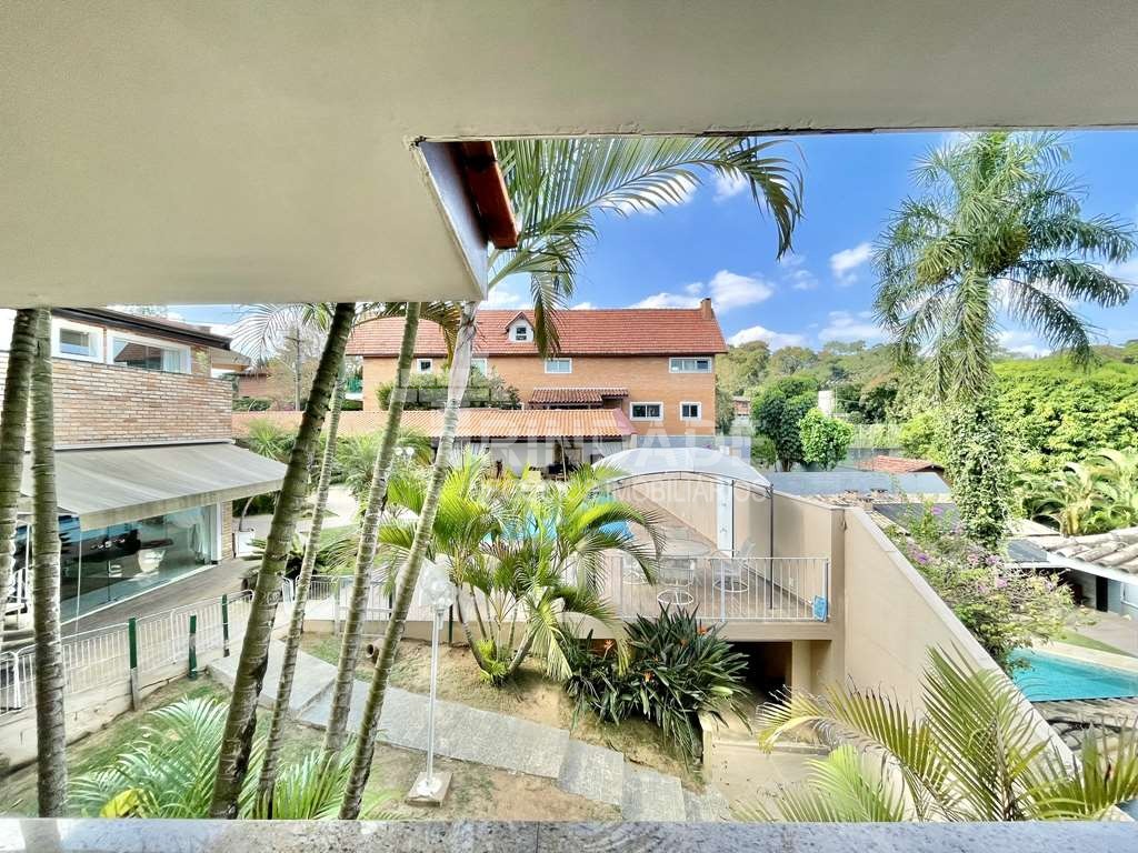 Ótima casa com 4 suítes na Granja Viana, foto 40 de 52