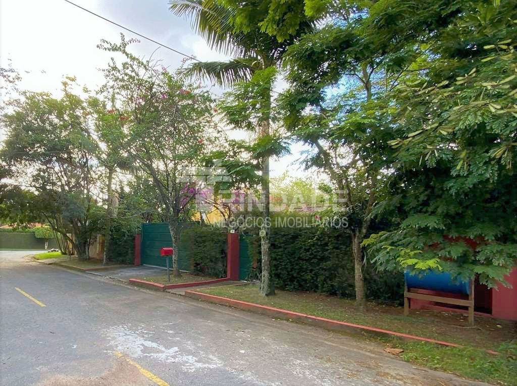 Casa Térrea com 3 suítes, lote plano, piscina e Gourmet, foto 1 de 34