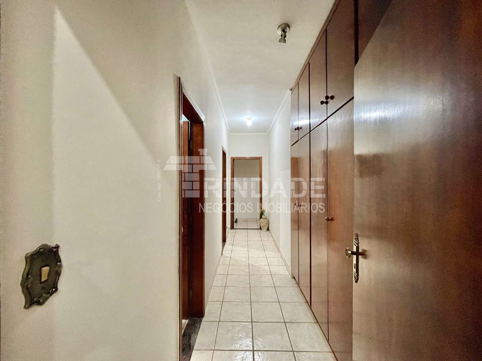 Casa térrea com 3 suítes na Granja Viana, foto 9 de 48