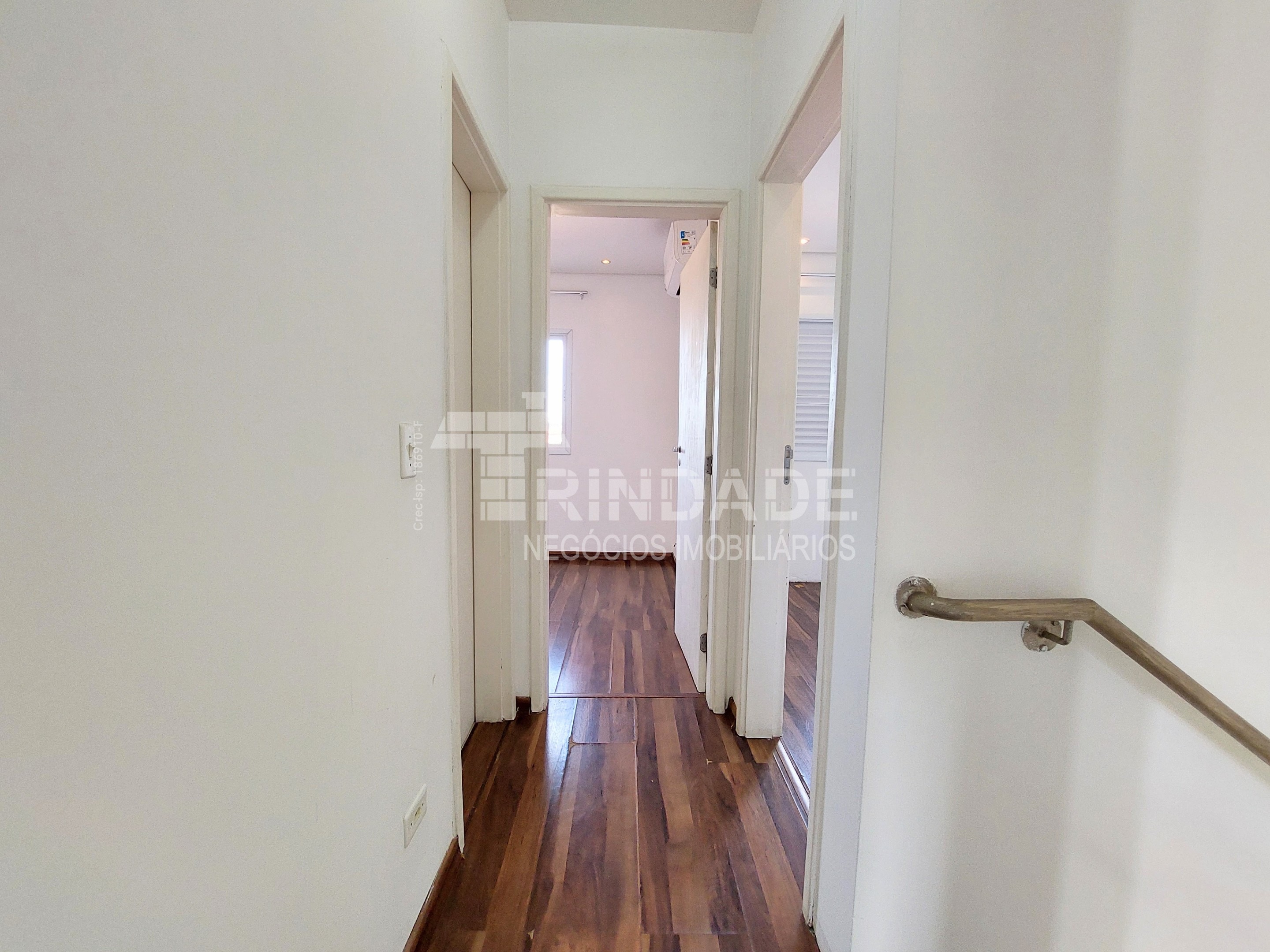 Linda Casa com 3 dormitórios / 1 suíte na Granja Viana, foto 22 de 48