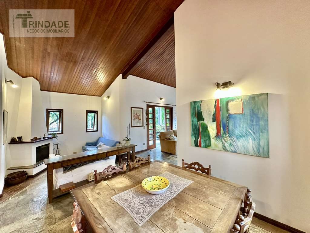 Casa com 4 dormitórios / 3 suítes, piscina, gourmet e muita natureza!, foto 10 de 55