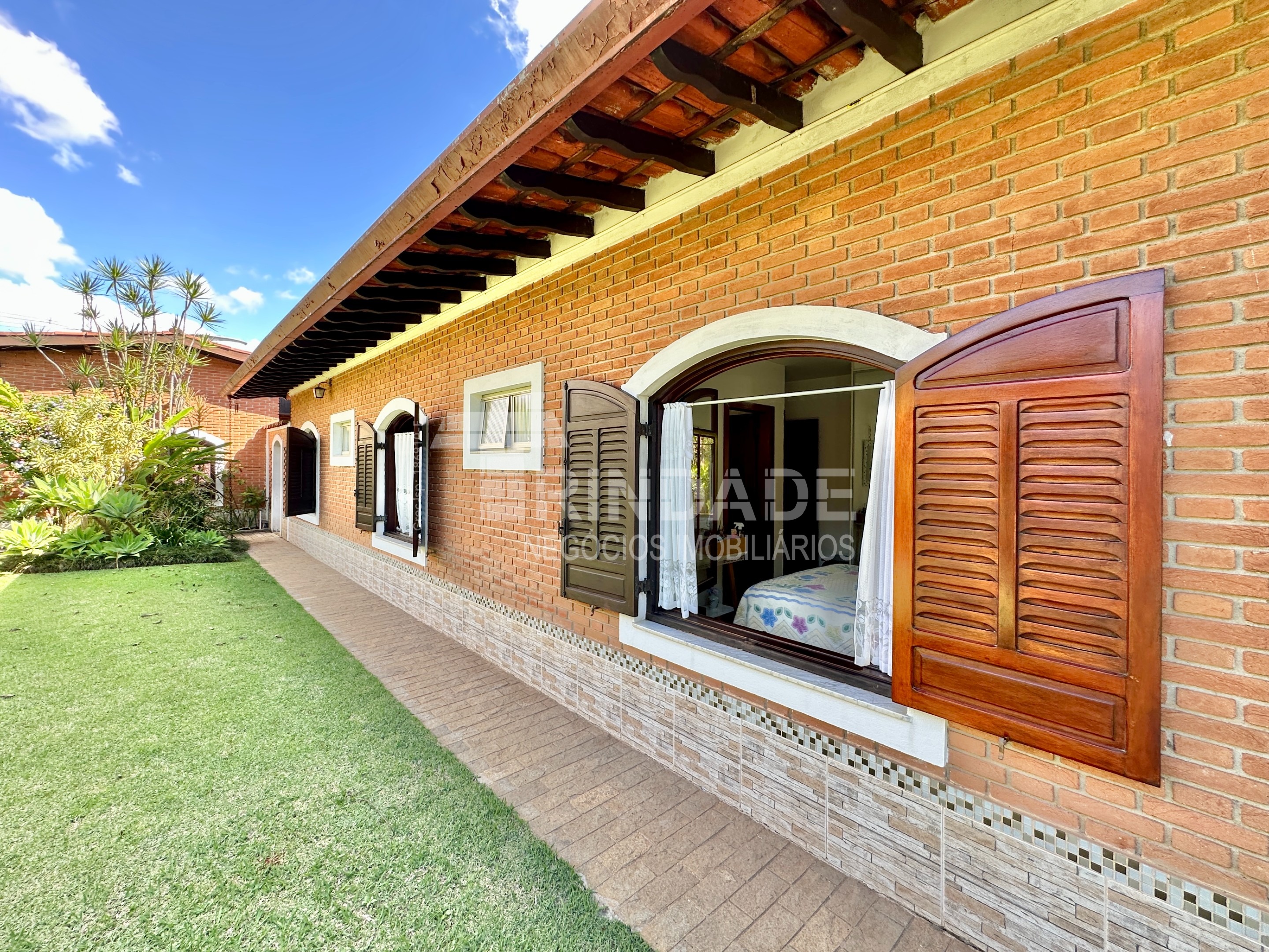 Casa Térrea com 3 dormitórios na Granja Viana, foto 43 de 52