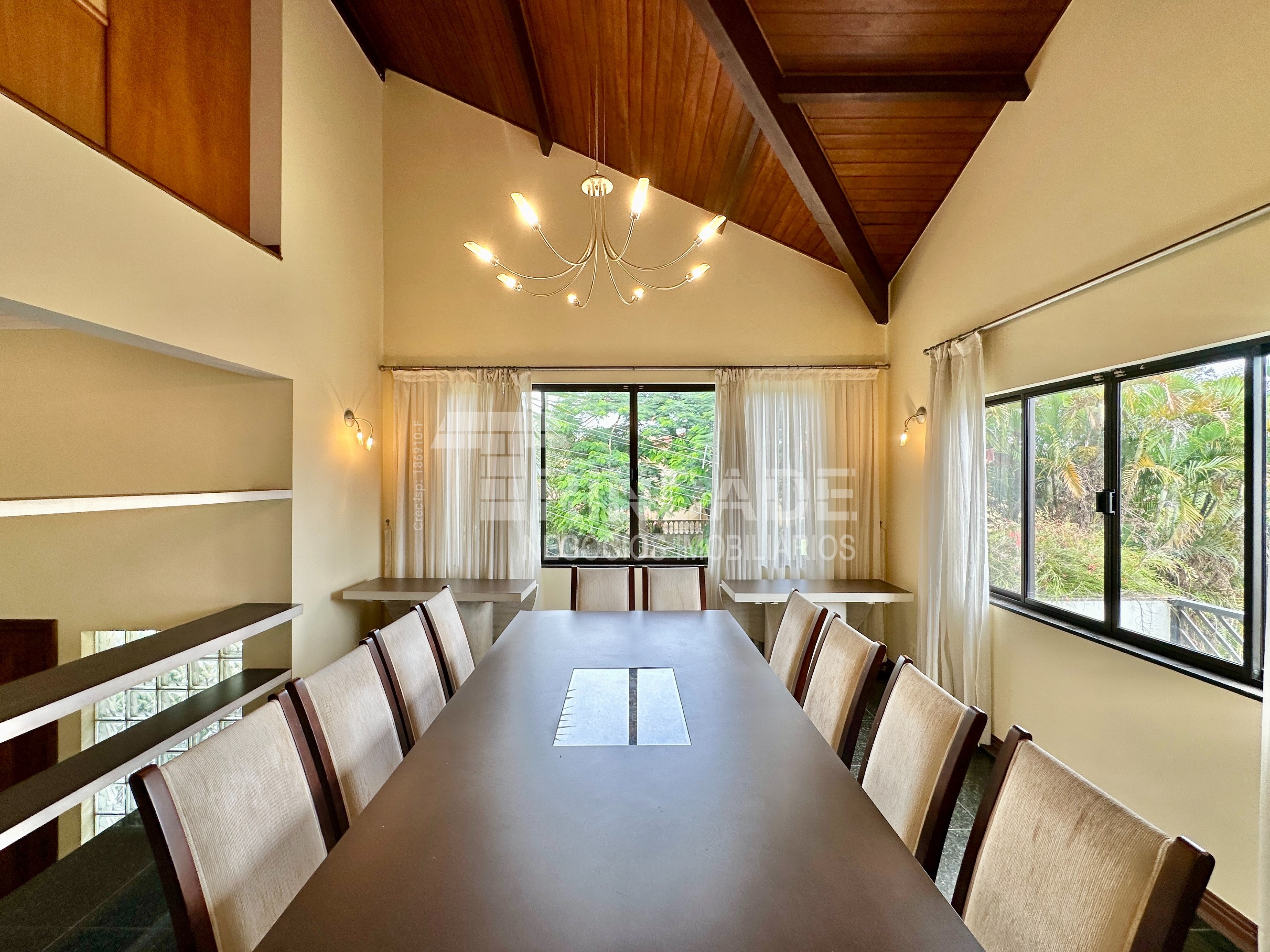 Excelente casa com 4 suítes na Granja Viana, foto 48 de 58