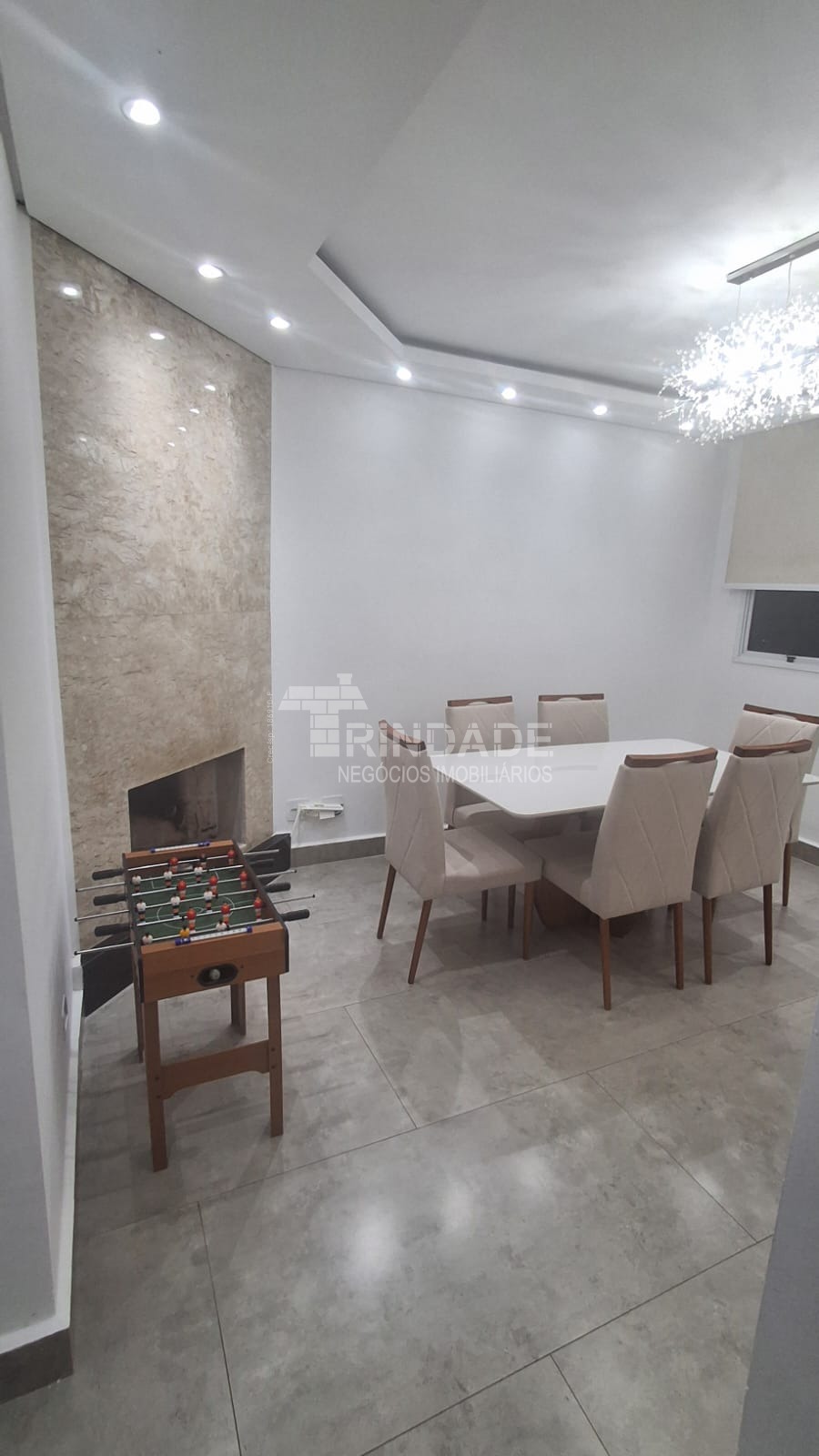 Casa com 3 dormitórios / 1 suíte na Granja Viana, foto 2 de 32