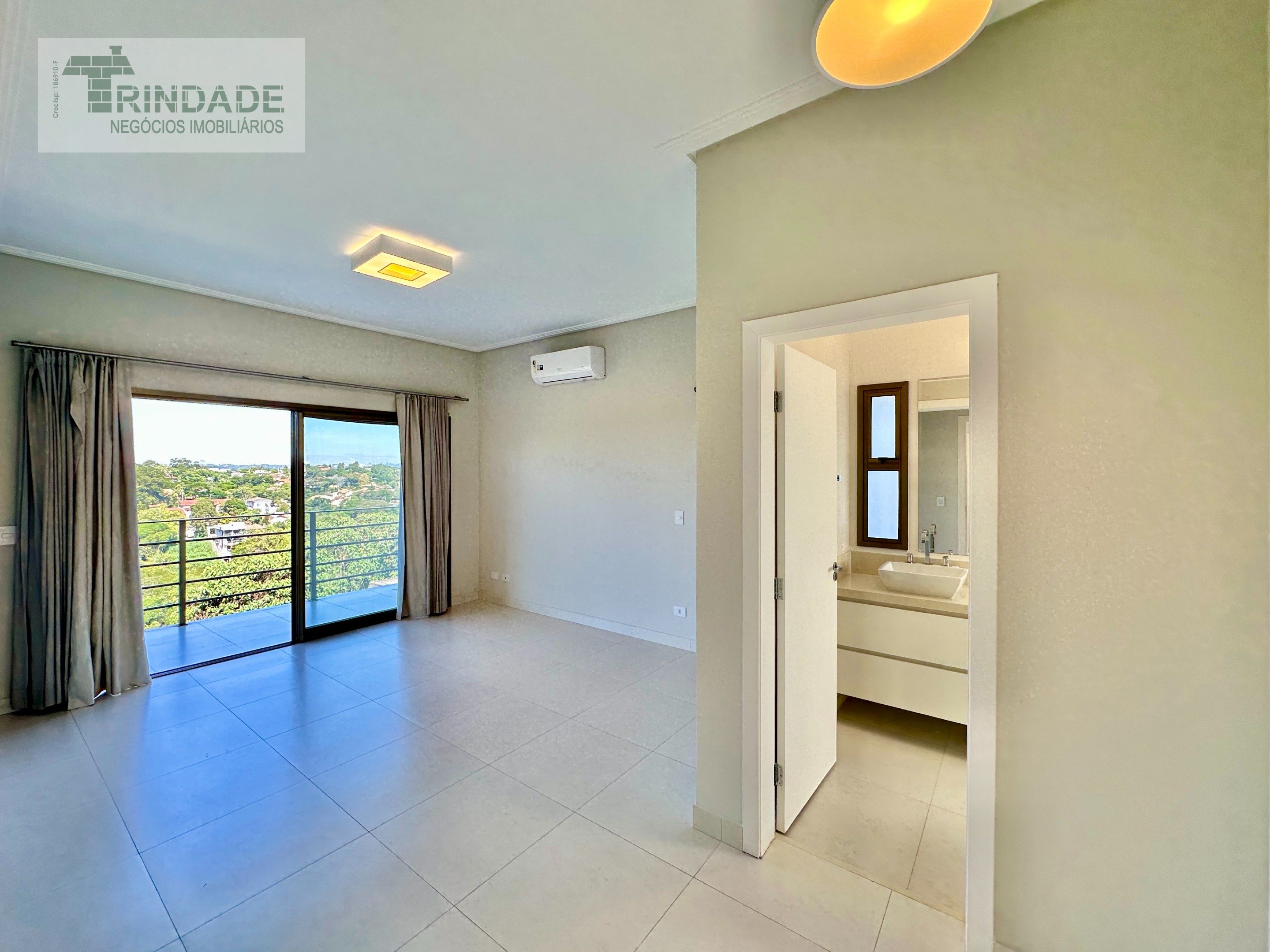 Casa impecável com 3 suítes, área gourmet, escritório e linda vista na Granja Viana, foto 37 de 56
