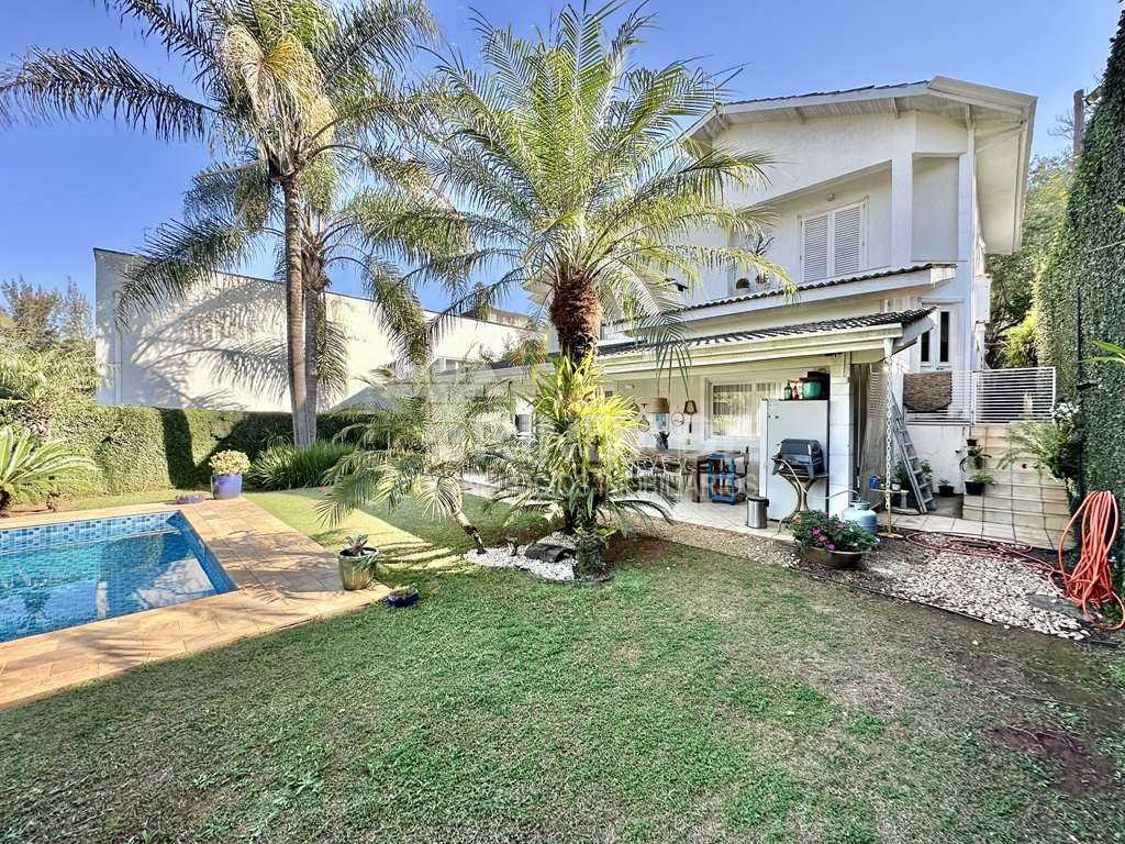 Casa impecável com 4 suítes no miolo da Granja Viana, foto 31 de 46