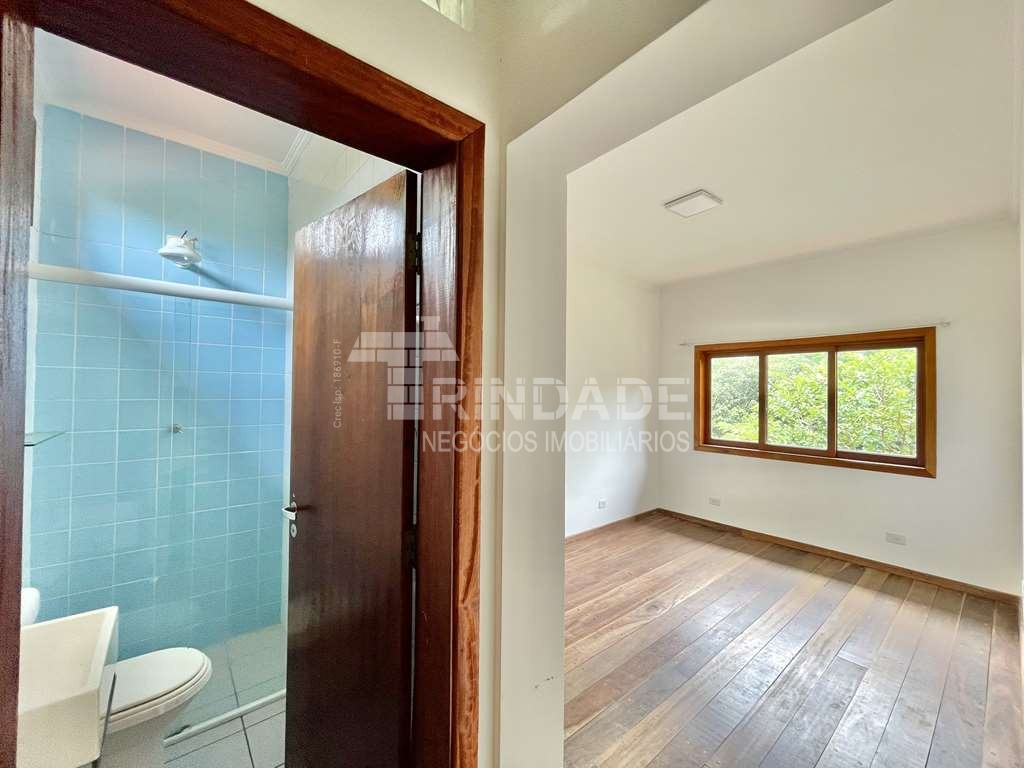 Casa com 5 dormitórios / sendo 2 suítes na Granja Viana, foto 26 de 45