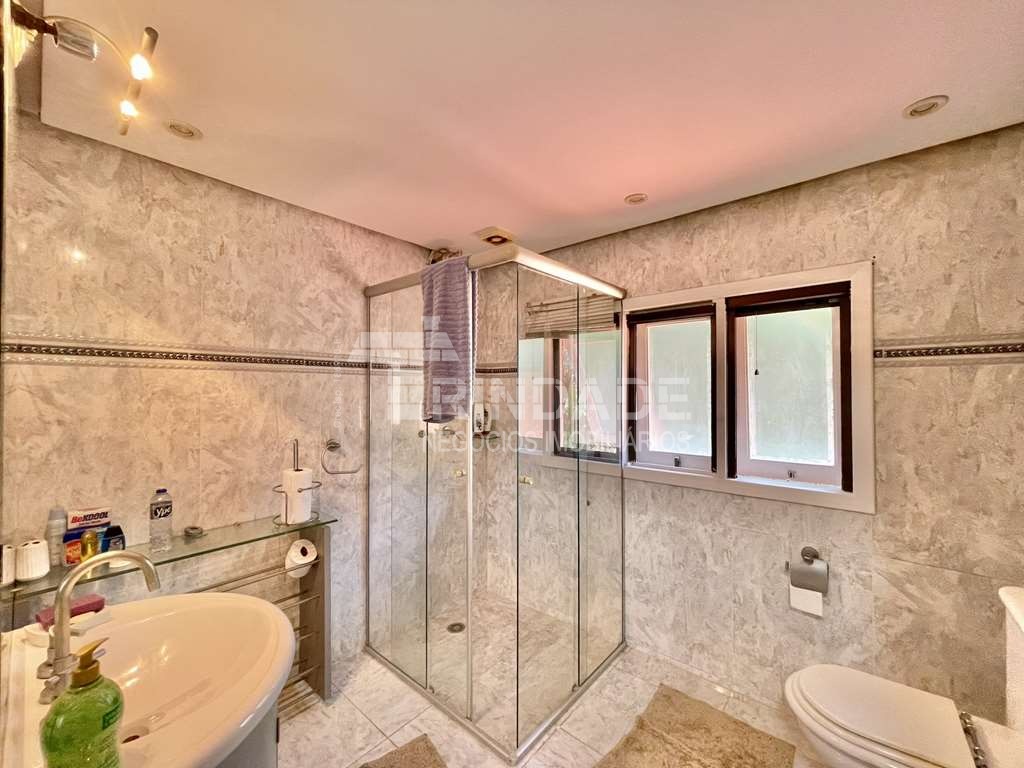 Casa impecável 90% térrea com 6 suítes na Granja Viana, foto 30 de 48